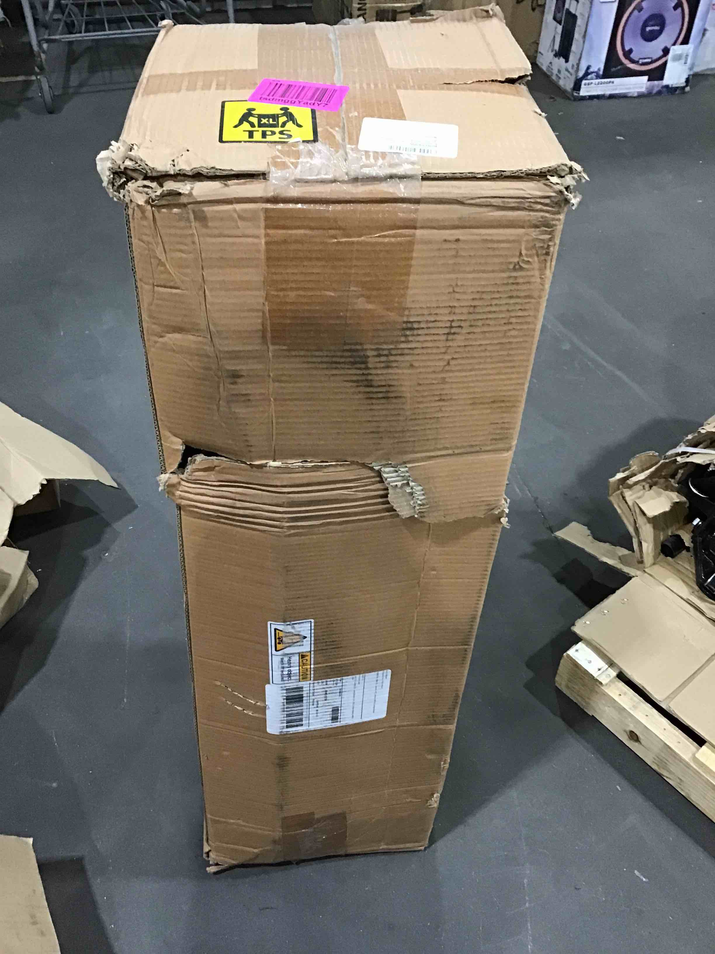 https://s3.amazonaws.com/lotting-images-prod/bidfta/GRN4655812_1700674124512.jpeg