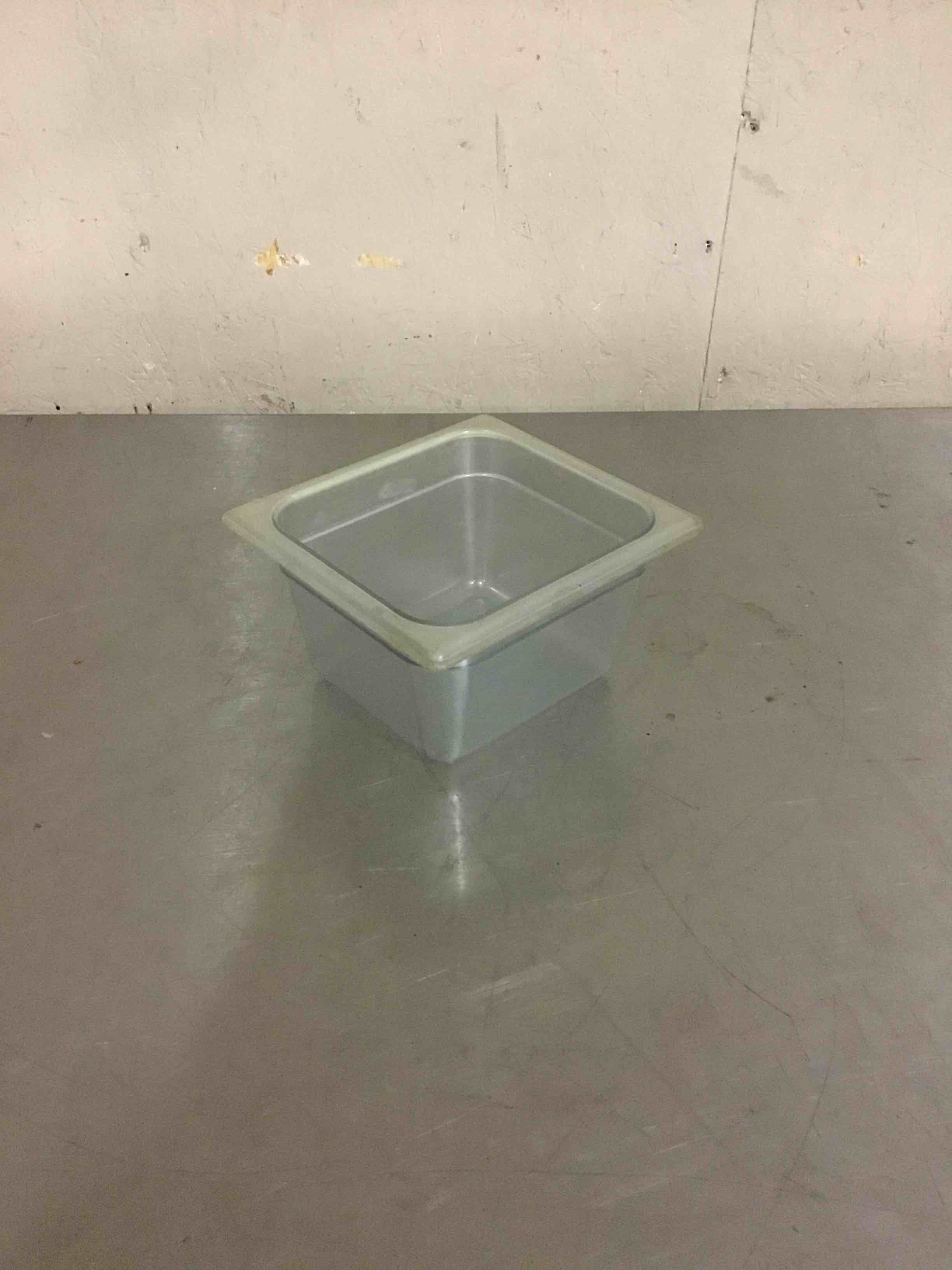SIXTH SIZE FOUR INCH DEEP PLASTIC INSERT PAN