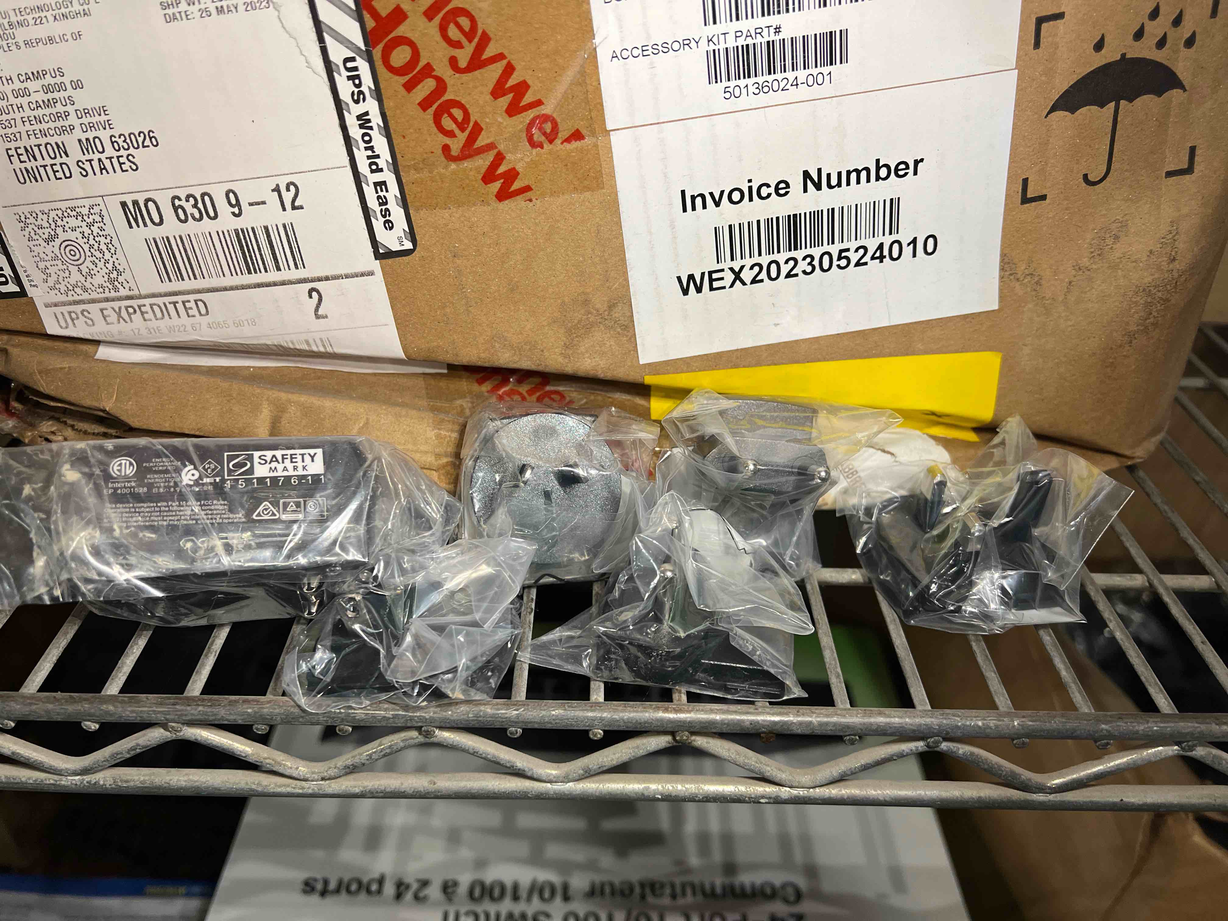 https://s3.amazonaws.com/lotting-images-prod/bidfta/GRN4719397_1736452204347.jpeg