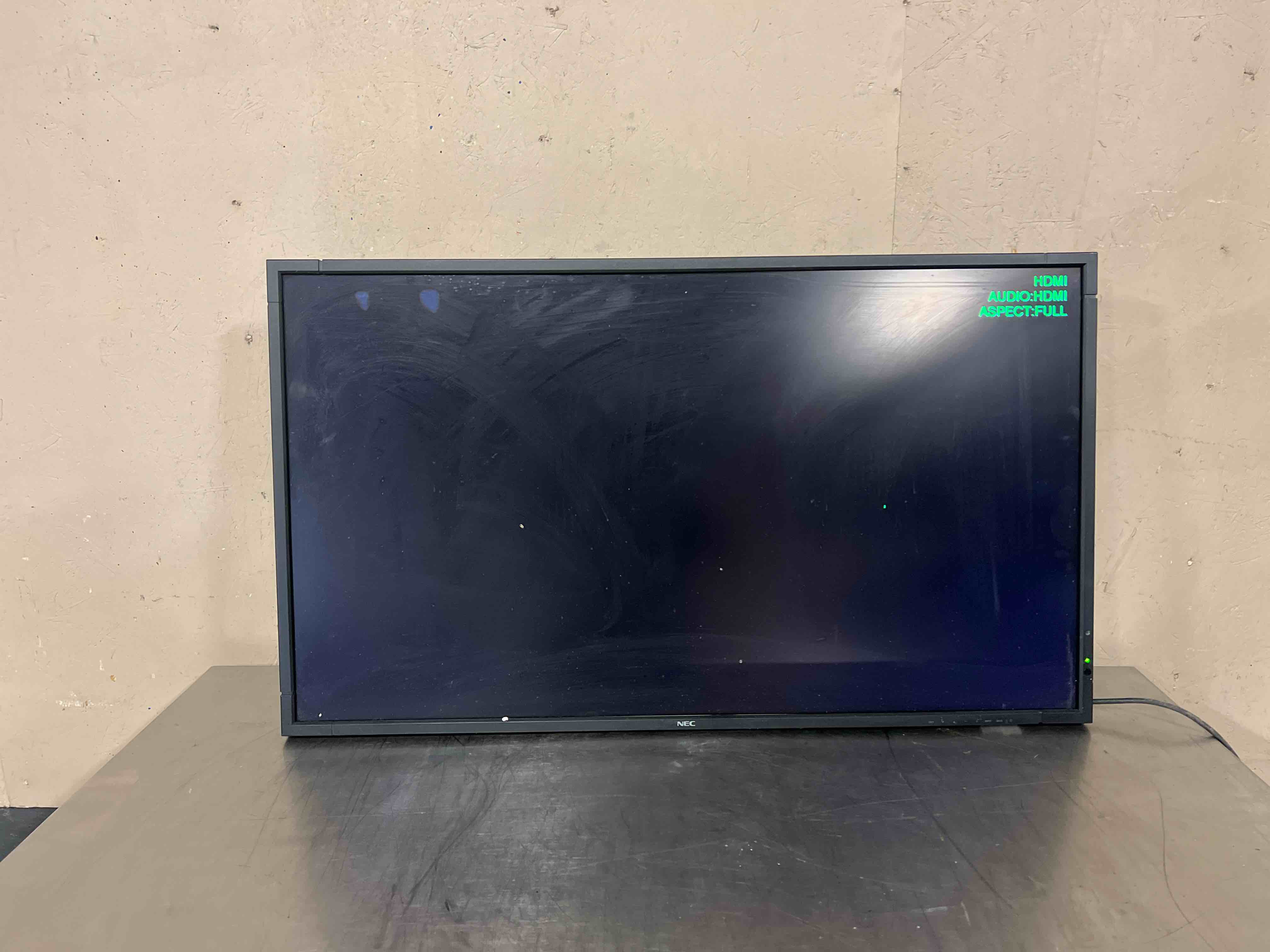 NEC MULTISYNC 40 INCH LCD MONITOR