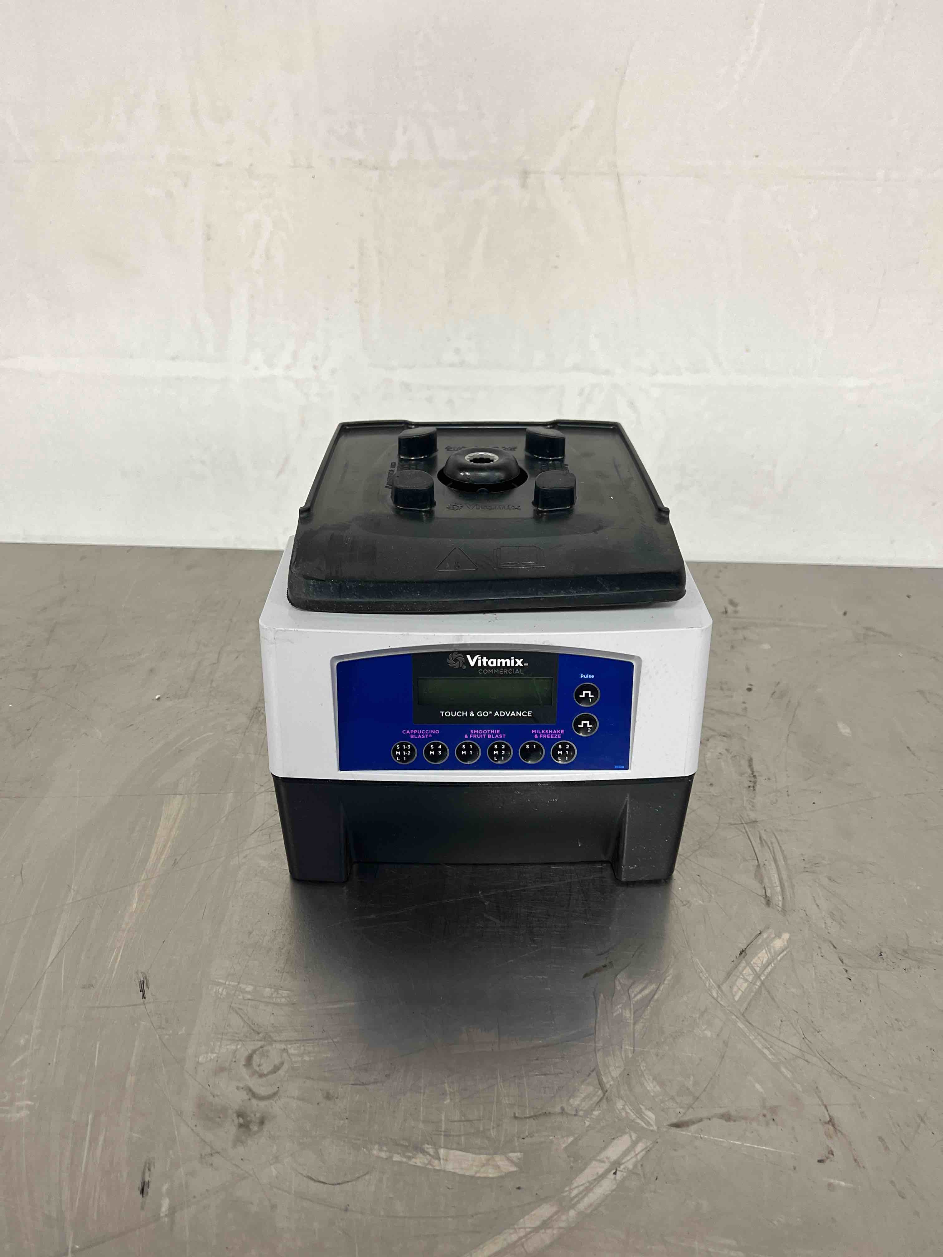 2022 VITAMIX COMMERCIAL TOUCH AND GO BLENDER