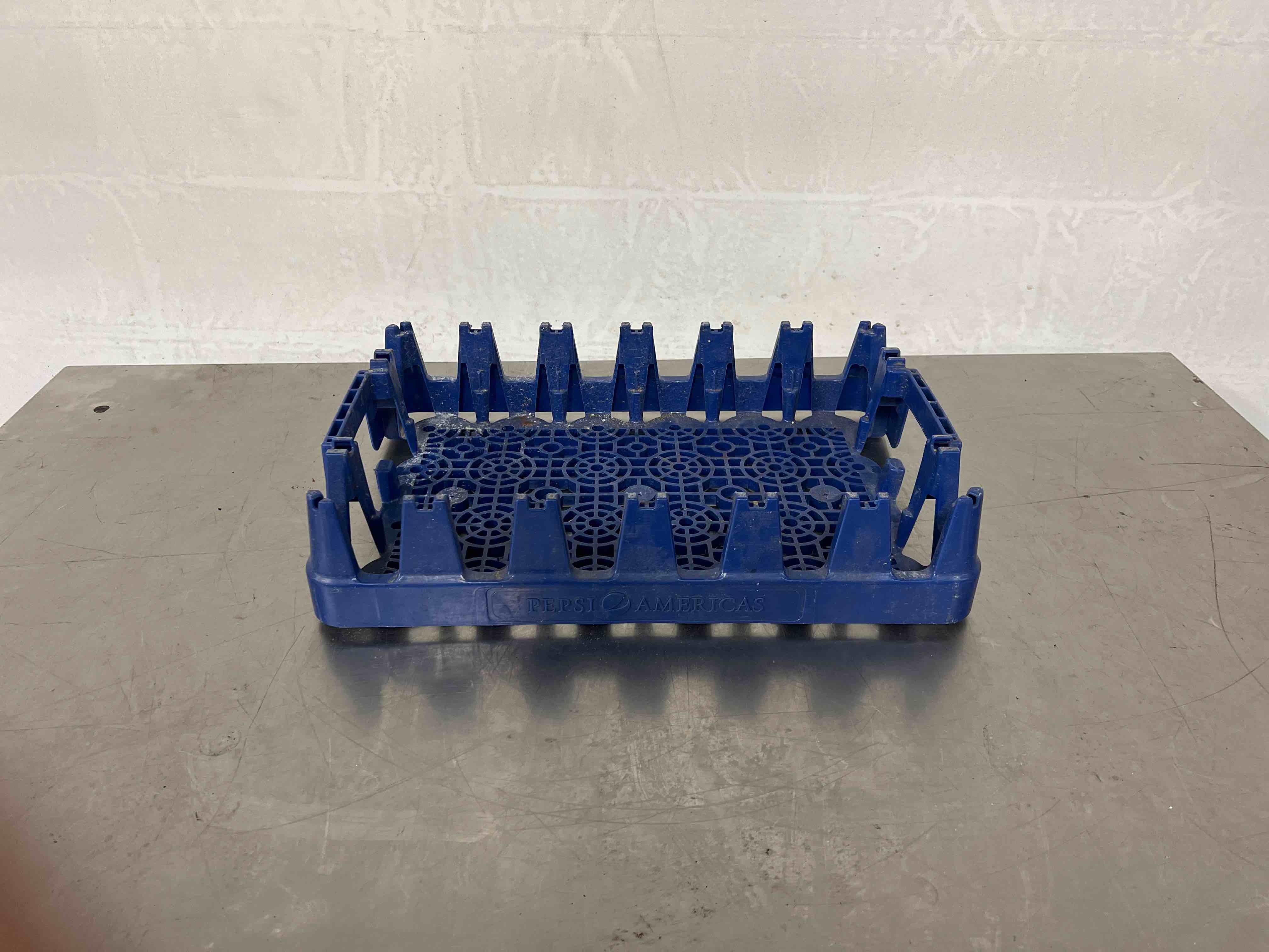 PLASTIC SODA CARRIER