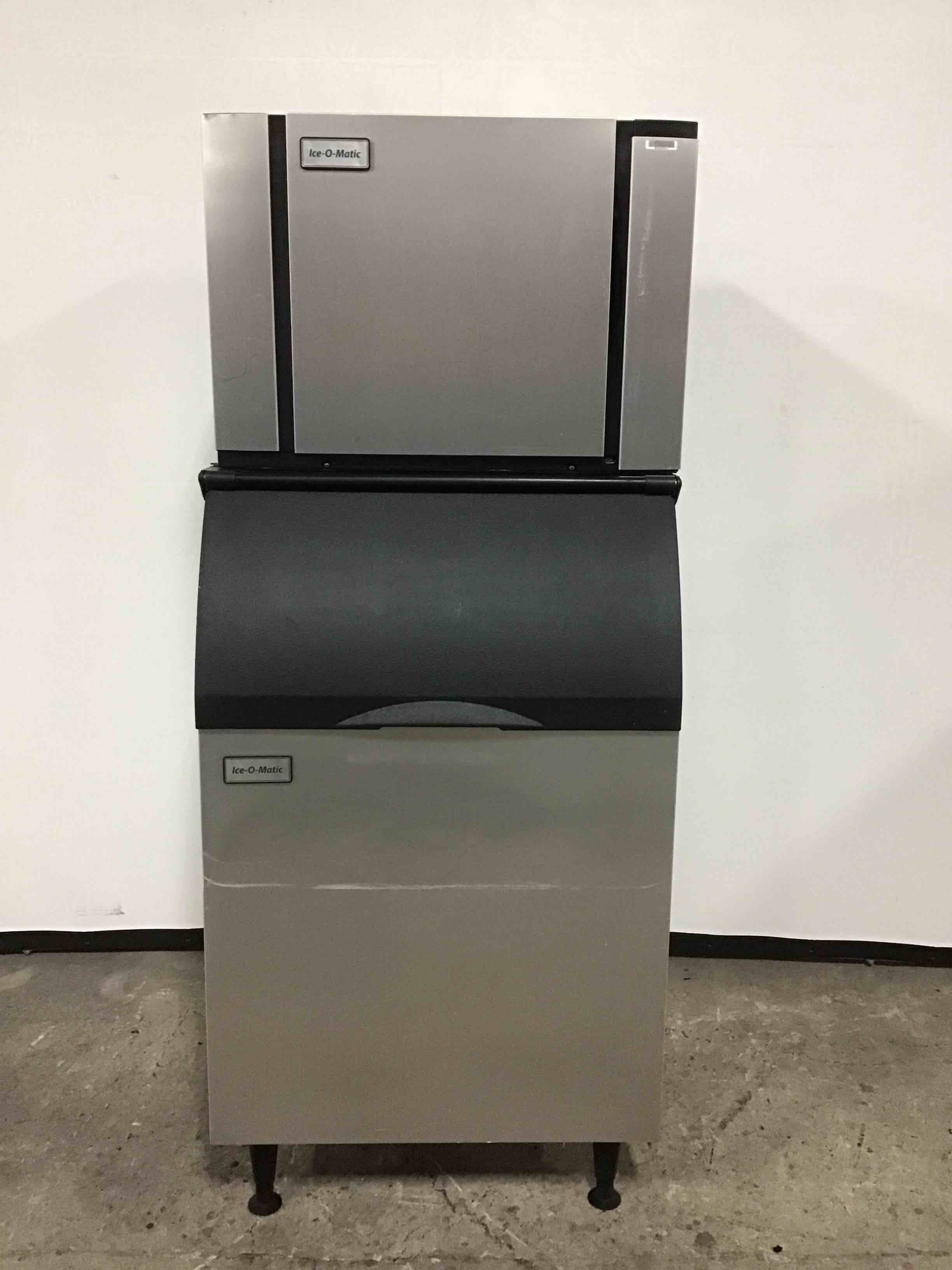 2020 ICE O MATIC  30 INCH STAINLESS STEEL 500LBS PER DAY AIR COOLED ICE MACHINE WITH 500LBS BIN