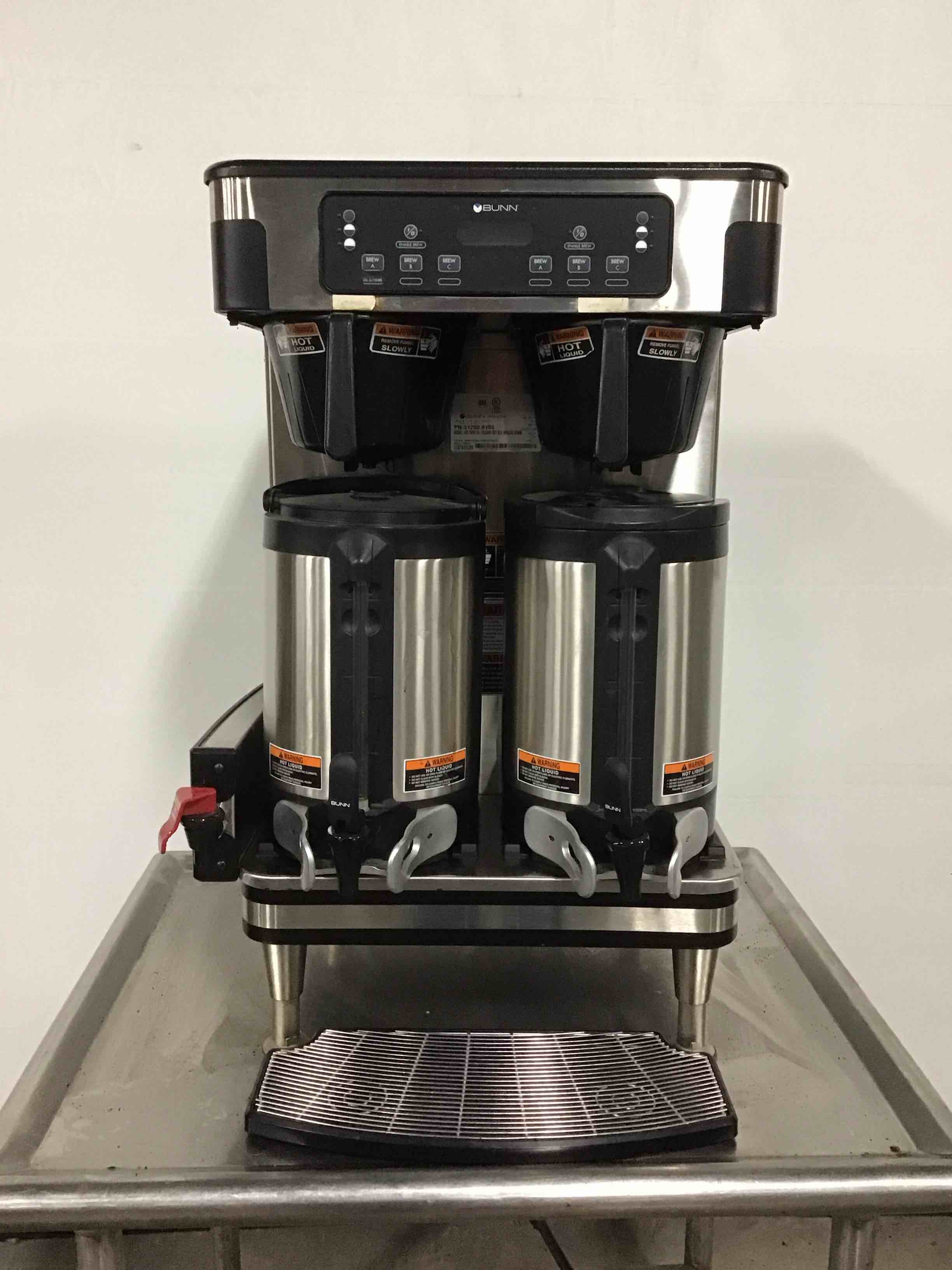2018 BUNN DUAL COFFEE BREWER WITH TWO DISPENSERS 