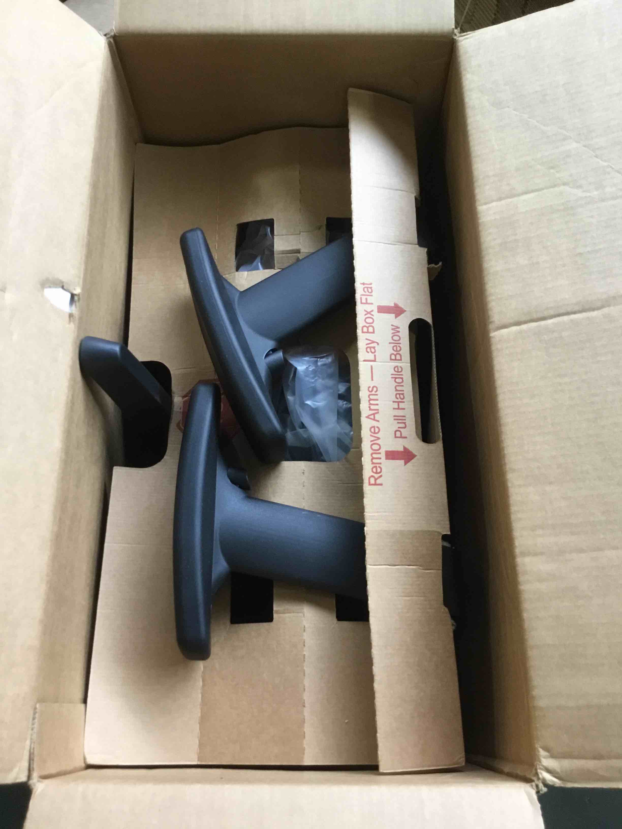 https://s3.amazonaws.com/lotting-images-prod/bidfta/GRN4748907_1687887041853.jpeg