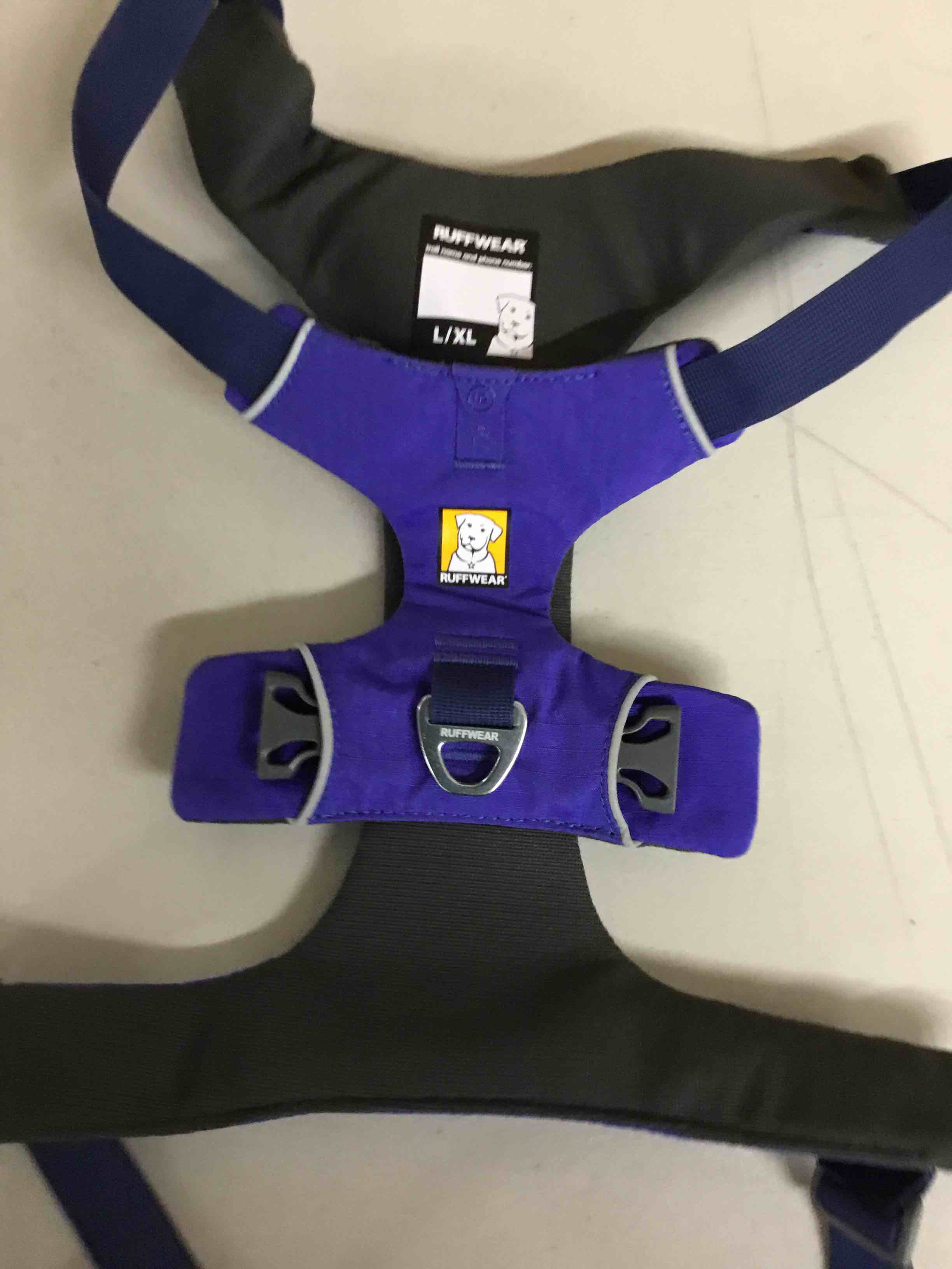 https://s3.amazonaws.com/lotting-images-prod/bidfta/GRN4752181_1683913064004.jpeg