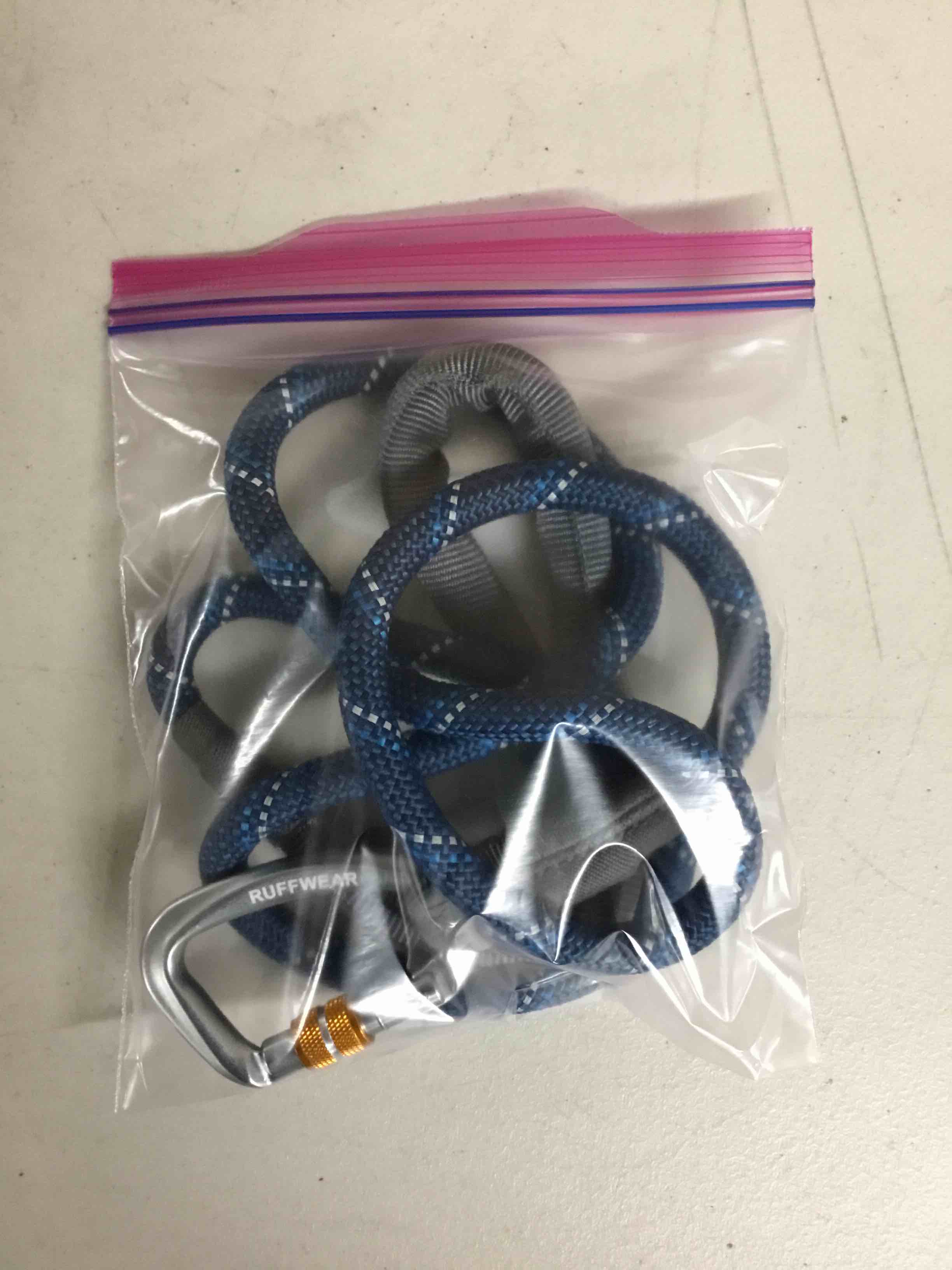 https://s3.amazonaws.com/lotting-images-prod/bidfta/GRN4752323_1684241434173.jpeg