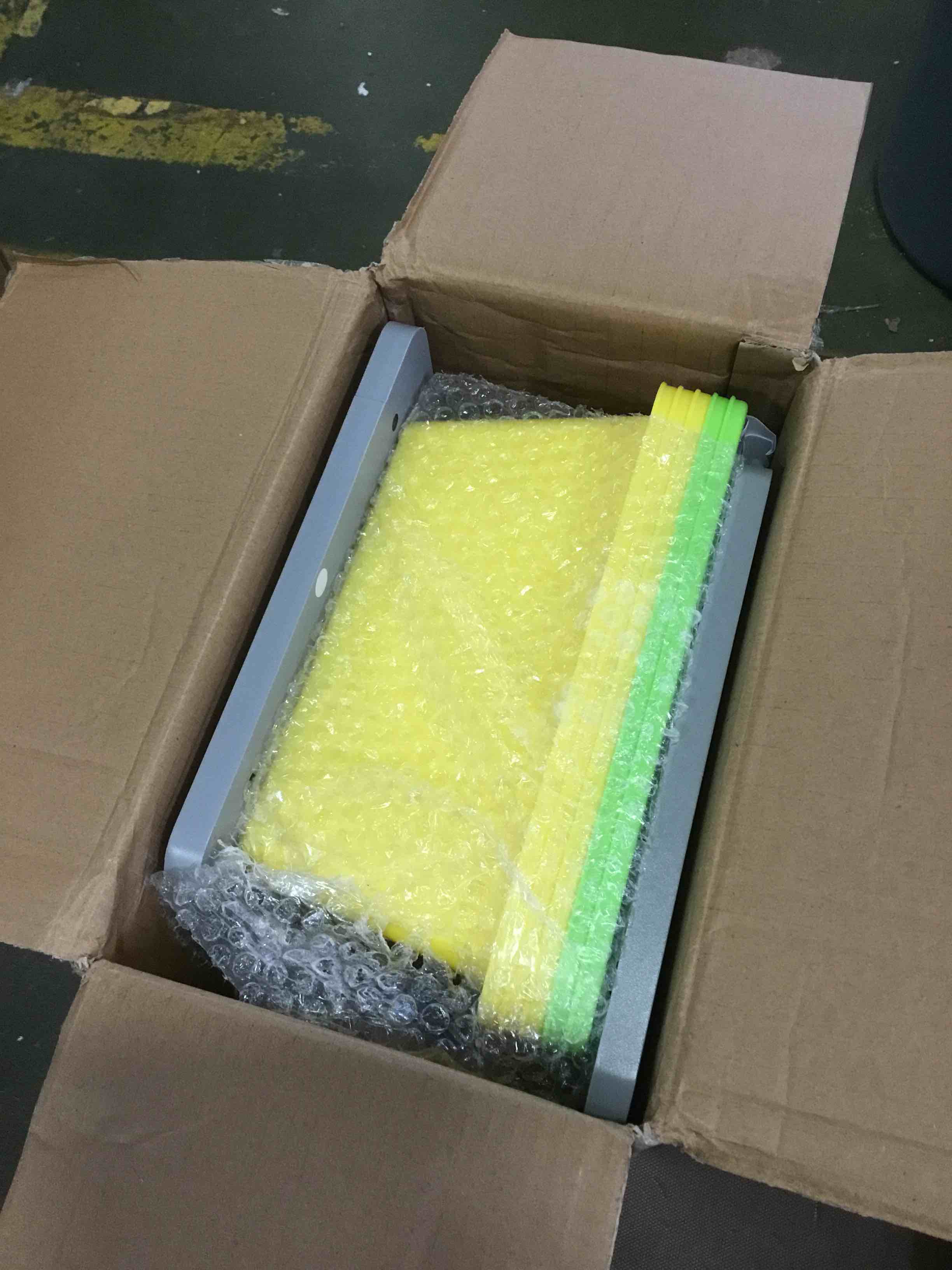 https://s3.amazonaws.com/lotting-images-prod/bidfta/GRN4767957_1684934237614.jpeg
