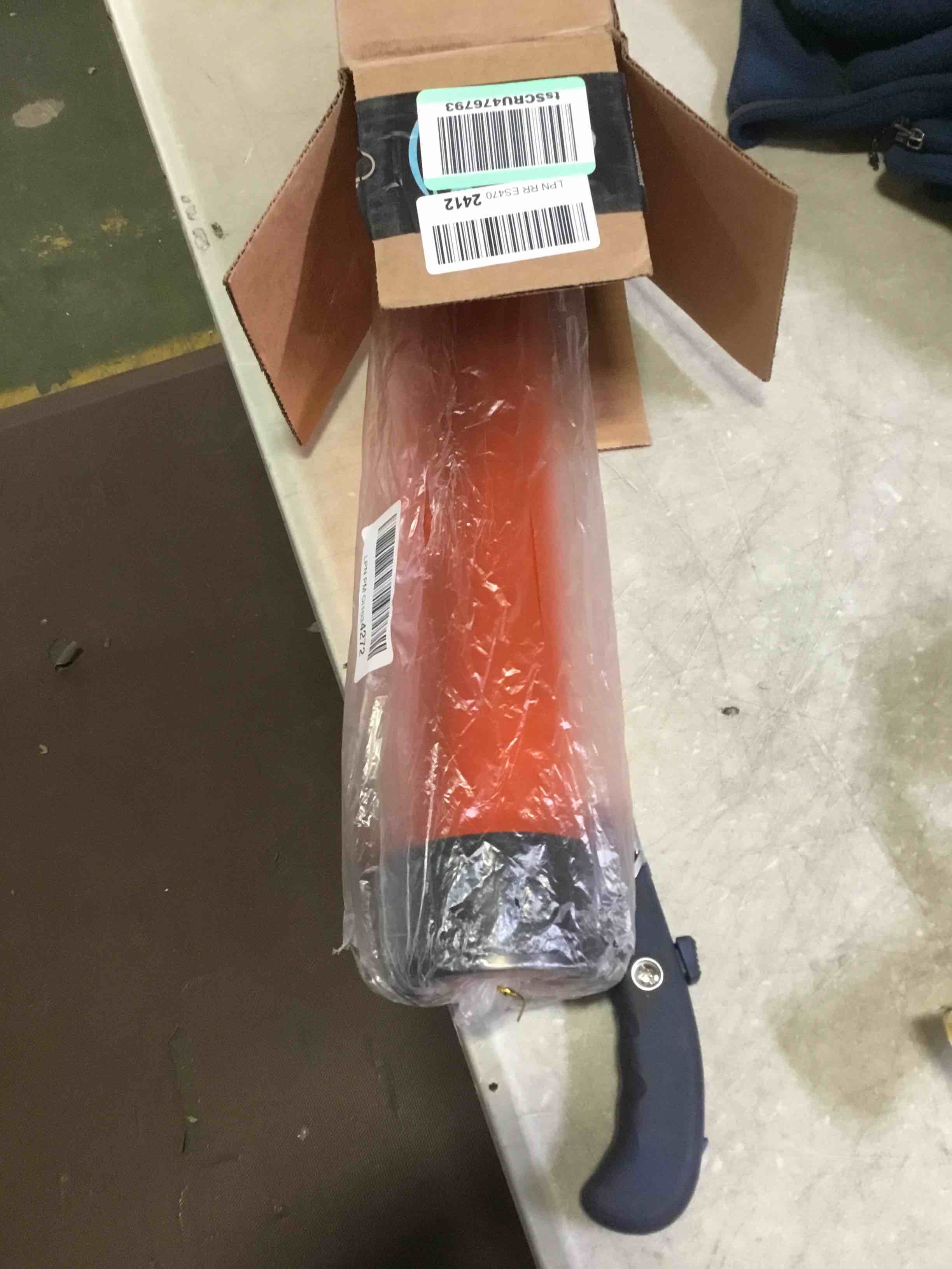 https://s3.amazonaws.com/lotting-images-prod/bidfta/GRN4768213_1685037414199.jpeg