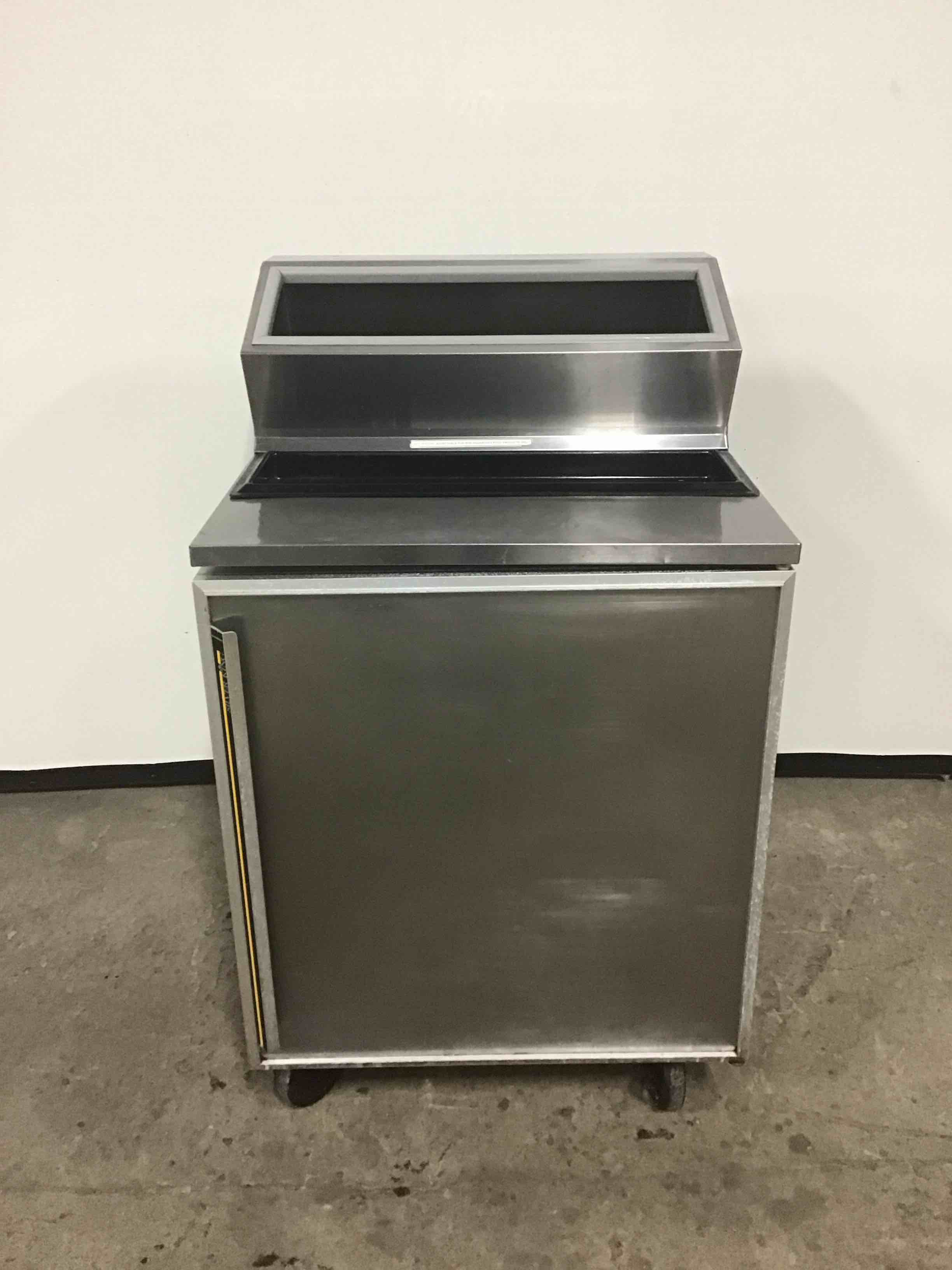SILVERKING 27 INCH REFRIGERATED SINGLE RAIL FOUNTAINETTE ON CASTERS 