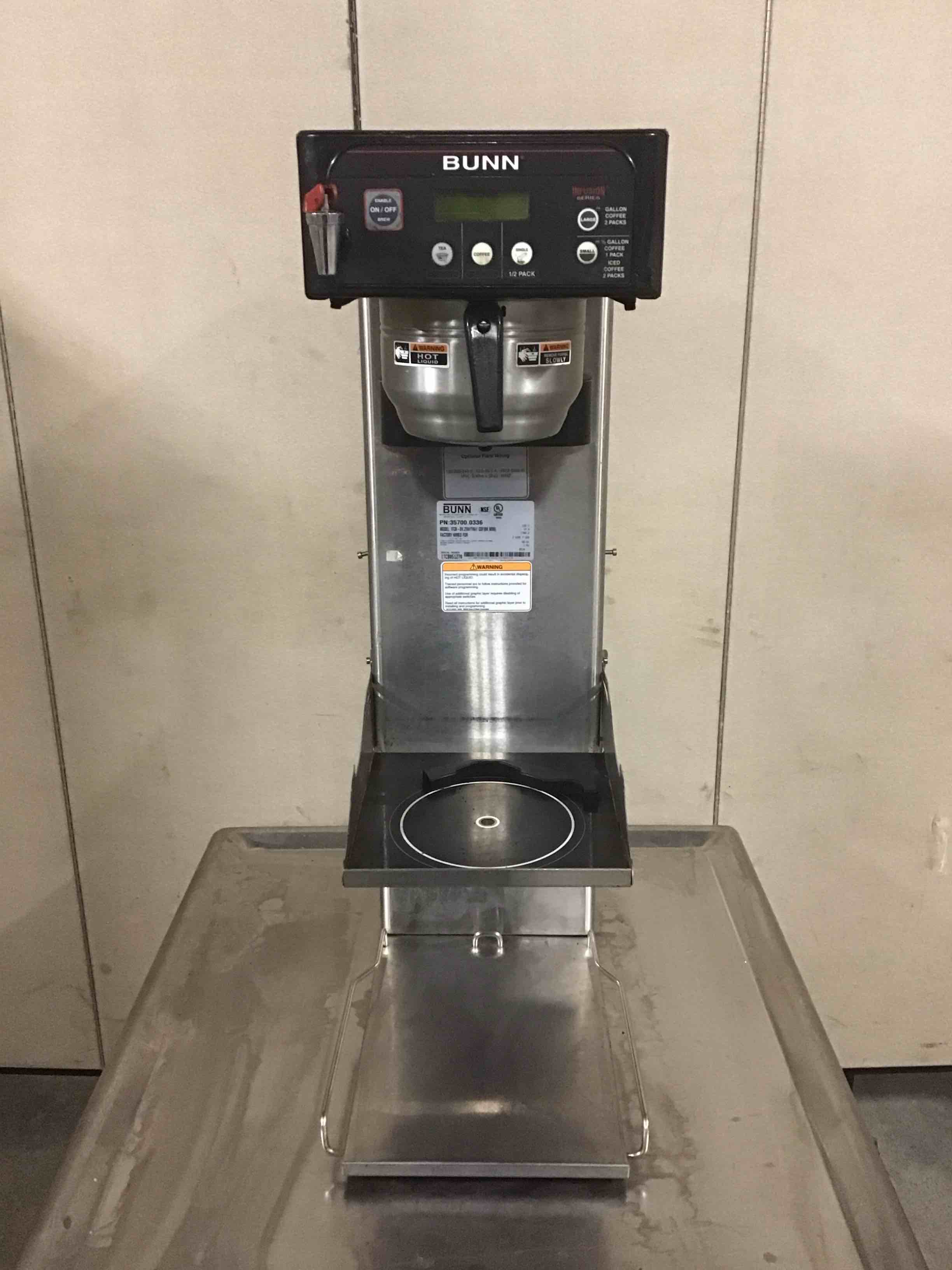 BUNN STAINLESS STEEL ICED TEA/COFFEE BREWER WITH HOT WATER DISPENSER 