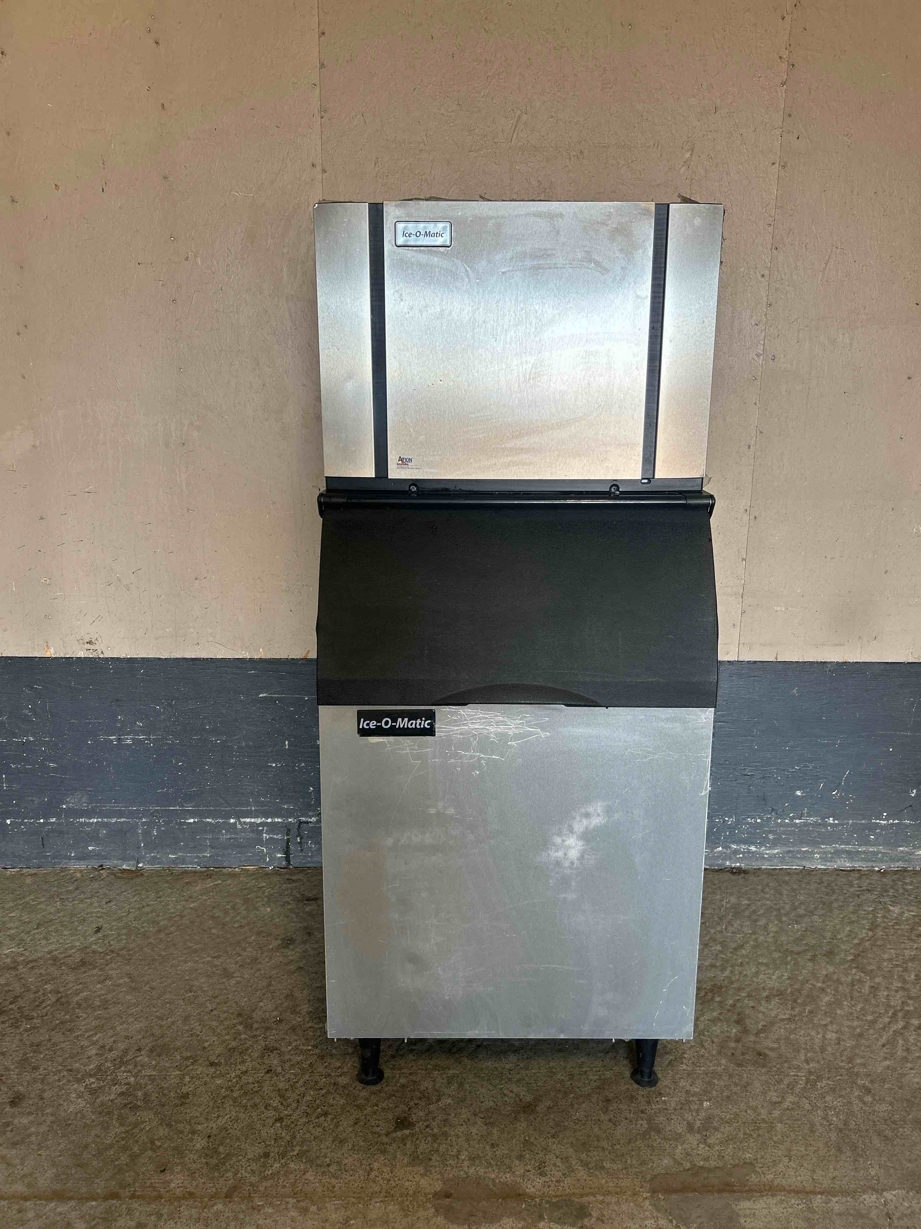 2018 ICE O MATIC 530LB CAPACITY AIR COOLED HALF CUBE ICE MACHINE AND BIN