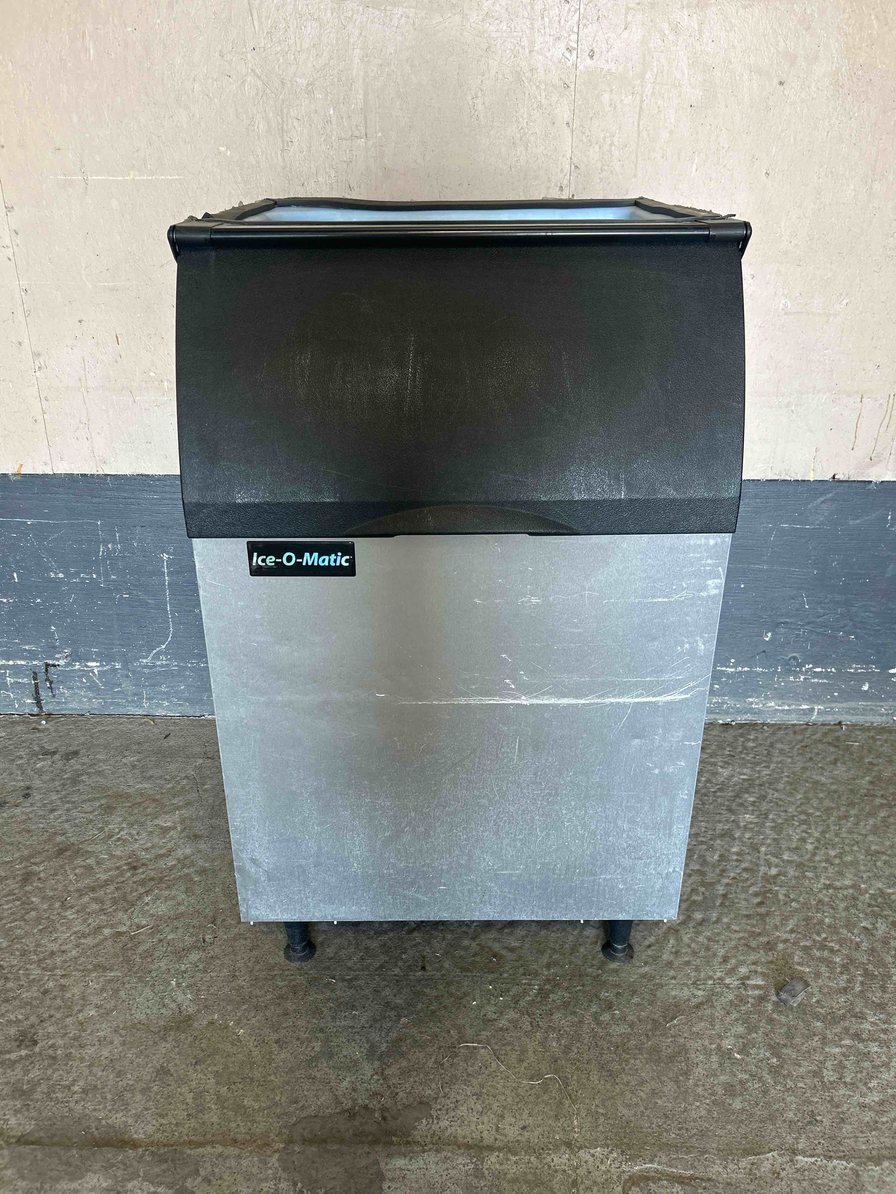 2015 ICE O MATIC 550LB CAPACITY ICE STORAGE BIN