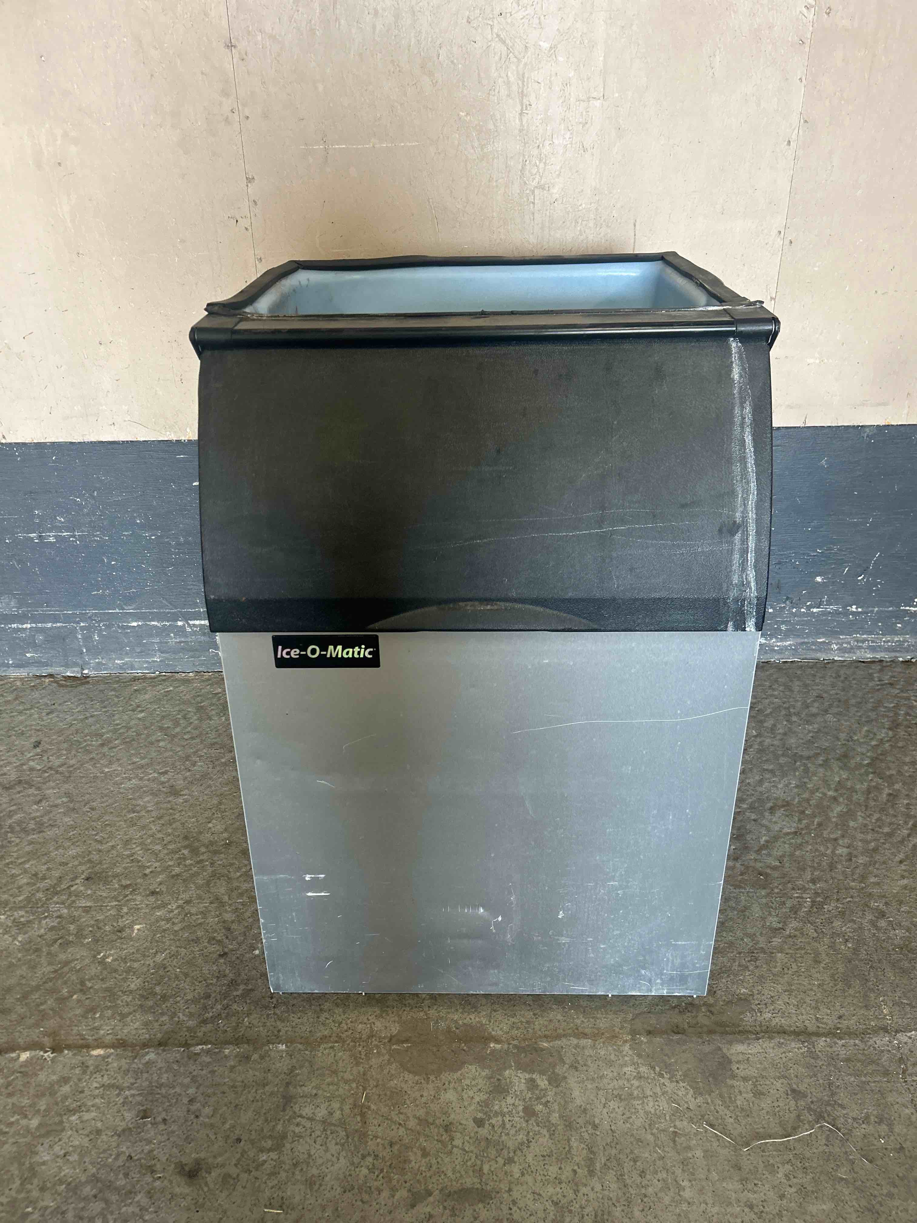 2018 ICE O MATIC 550LB CAPACITY ICE BIN
