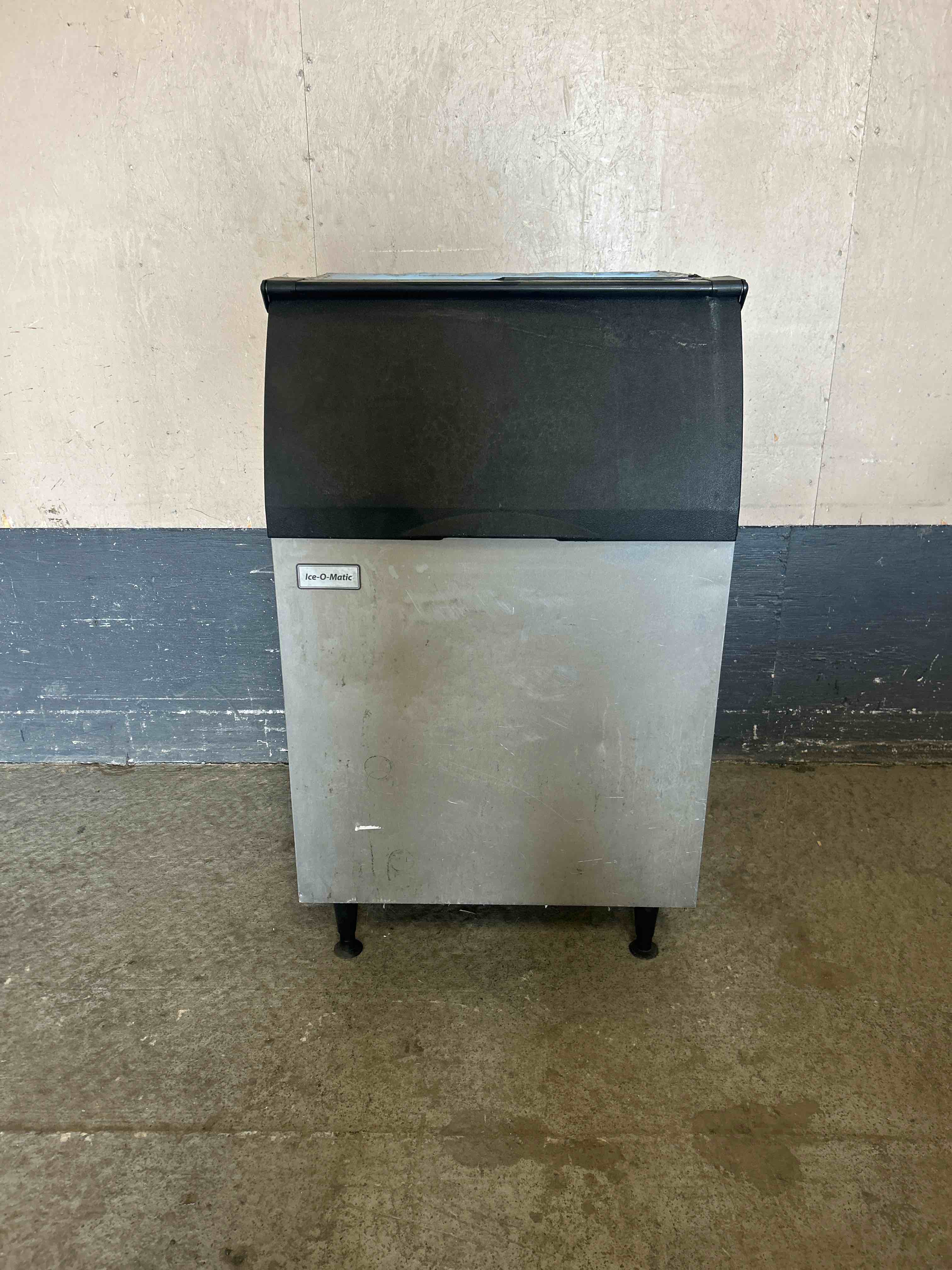 2018 ICE O MATIC 550LB CAPACITY ICE BIN