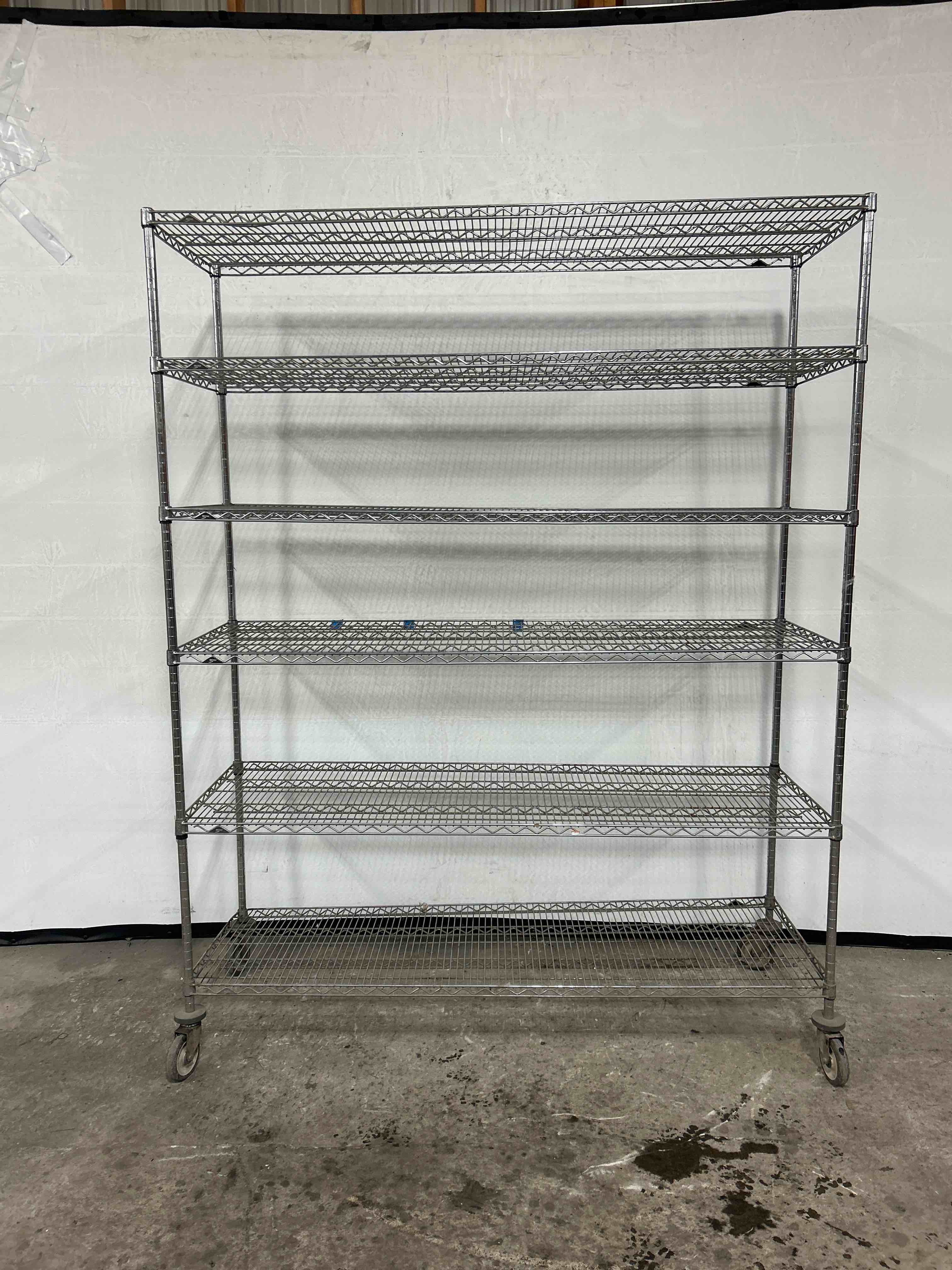 72x24x92 INCH 6 TIER CHROME RACK ON CASTERS