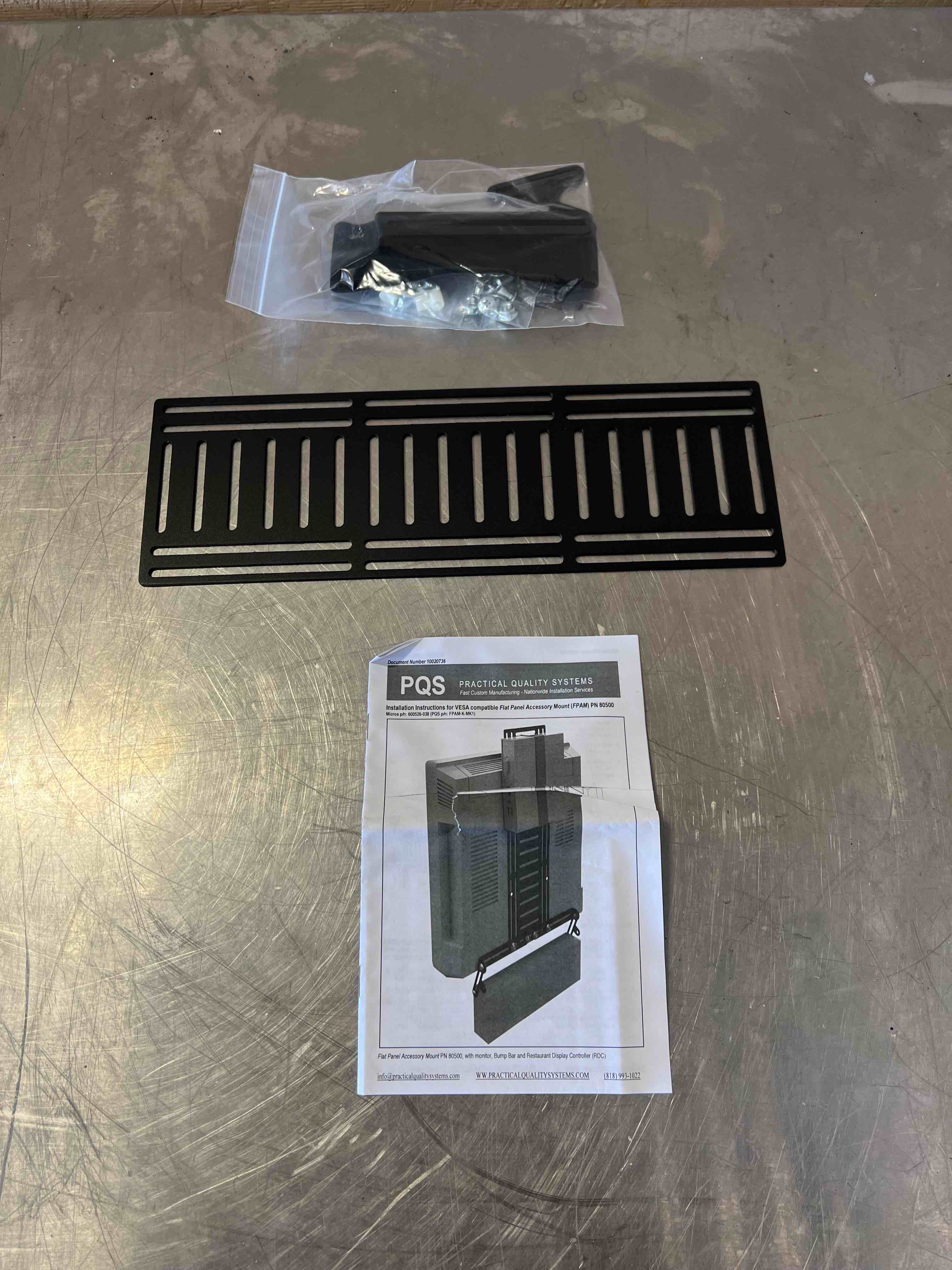 ORACLE MOUNTING PLATE FOR KITCHEN DISPLAY MONITOR AND ORACLE MICROS BUMP BAR