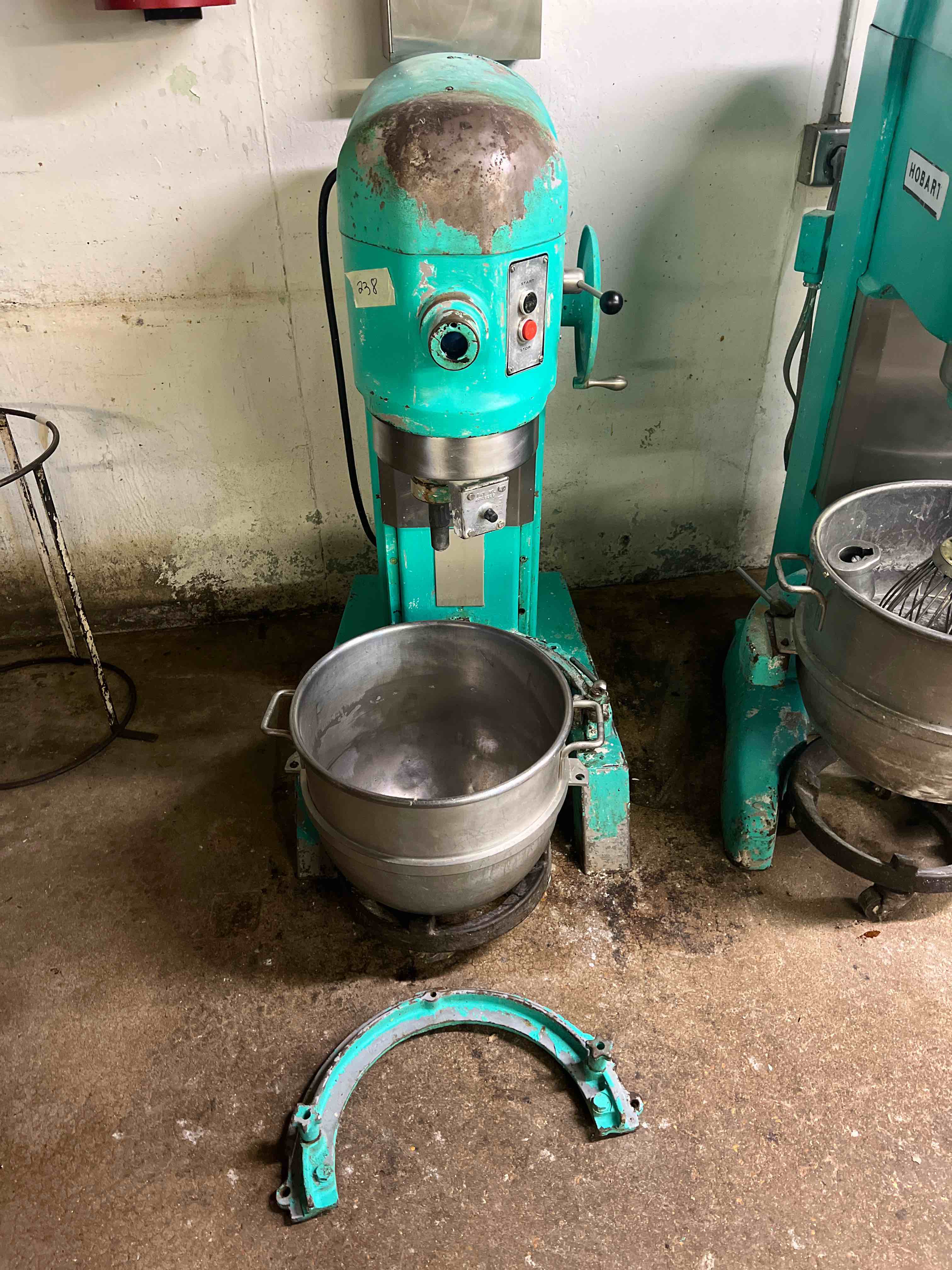 HOBART 60 QT SINGLE PHASE MIXER WITH STAINLESS STEEL BOWL SPARE BOWL RING AND BOWL DOLLY