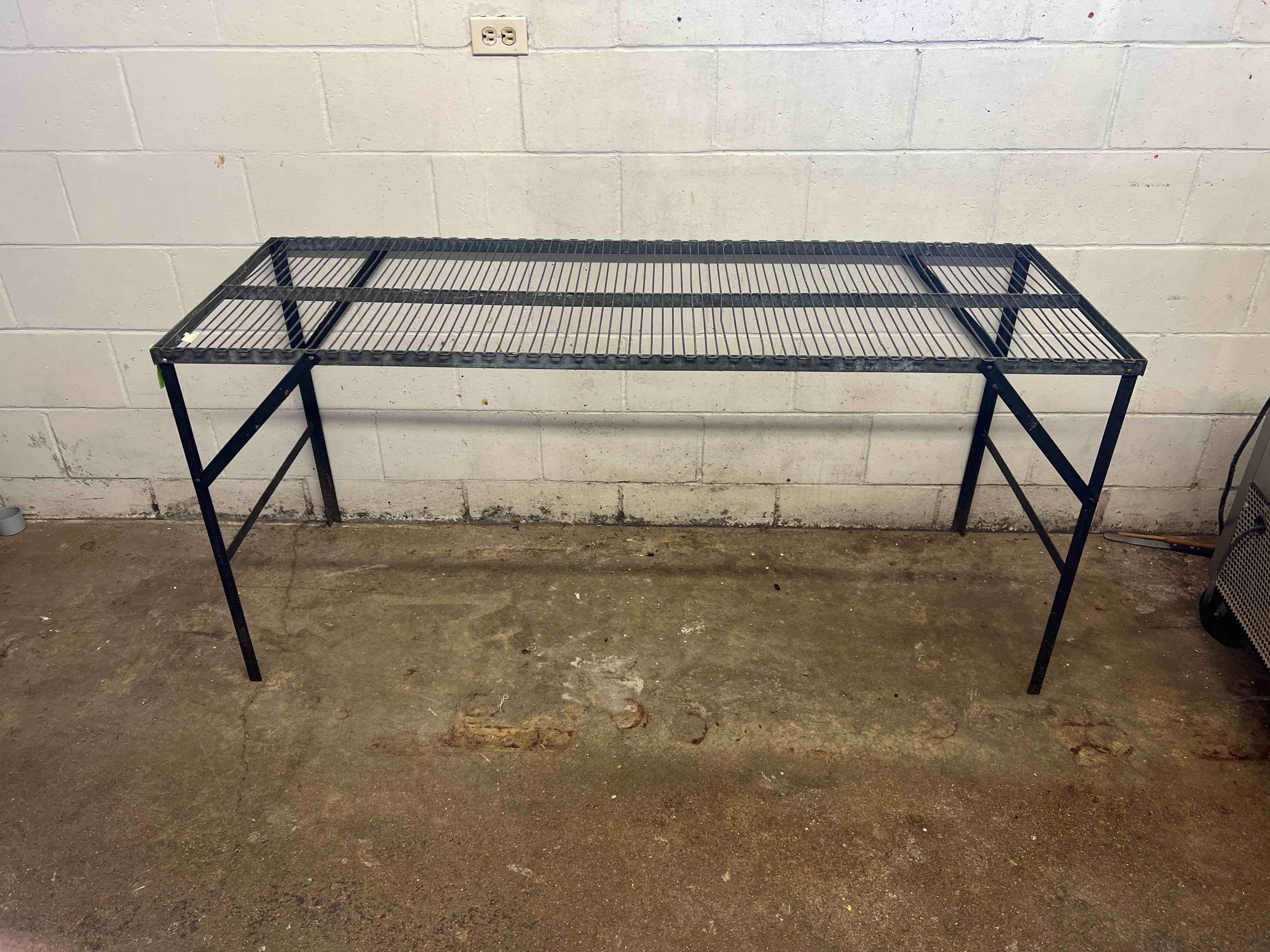 66 INCH METAL RACK
