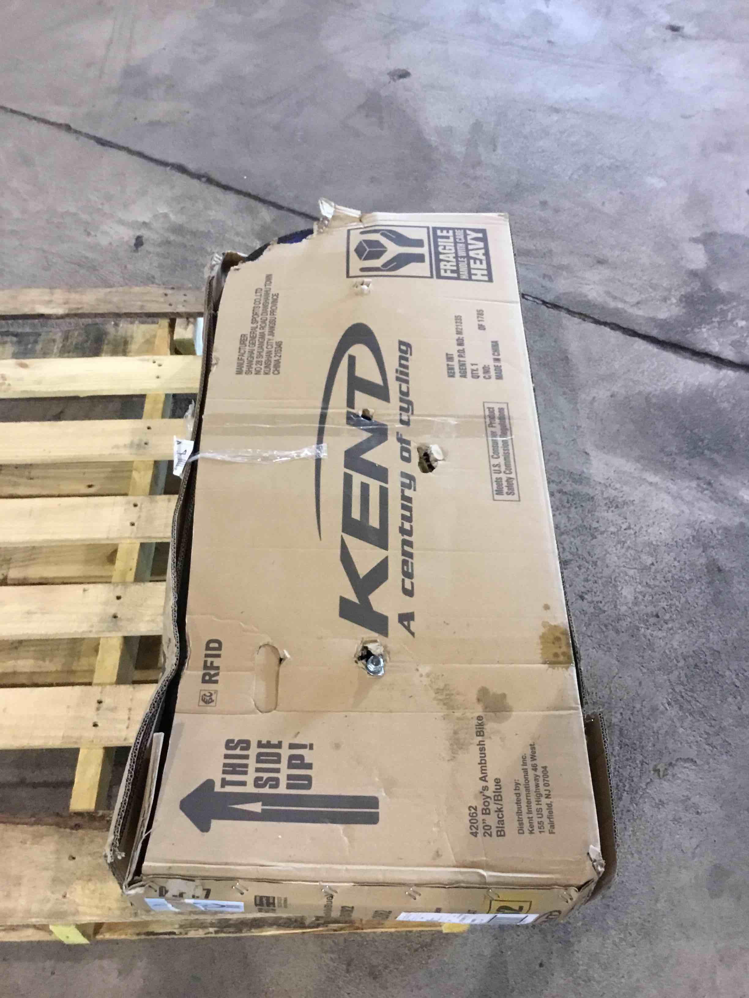 Kent Bicycles 20 Boy s Ambush BMX Bike Black/Blue