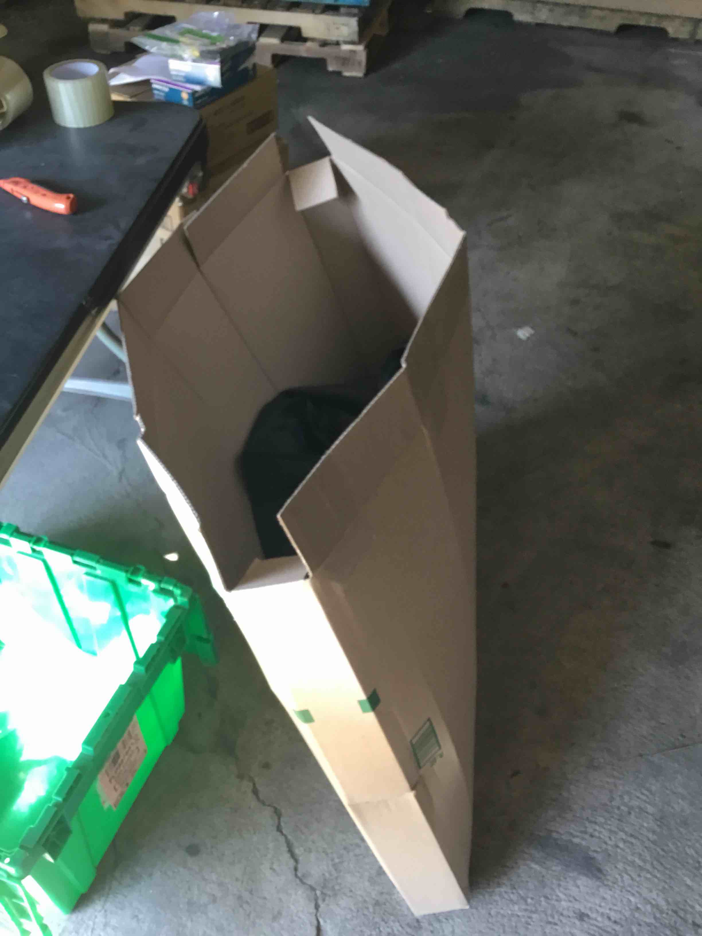 https://s3.amazonaws.com/lotting-images-prod/bidfta/GRN4780692_1696347968157.jpeg