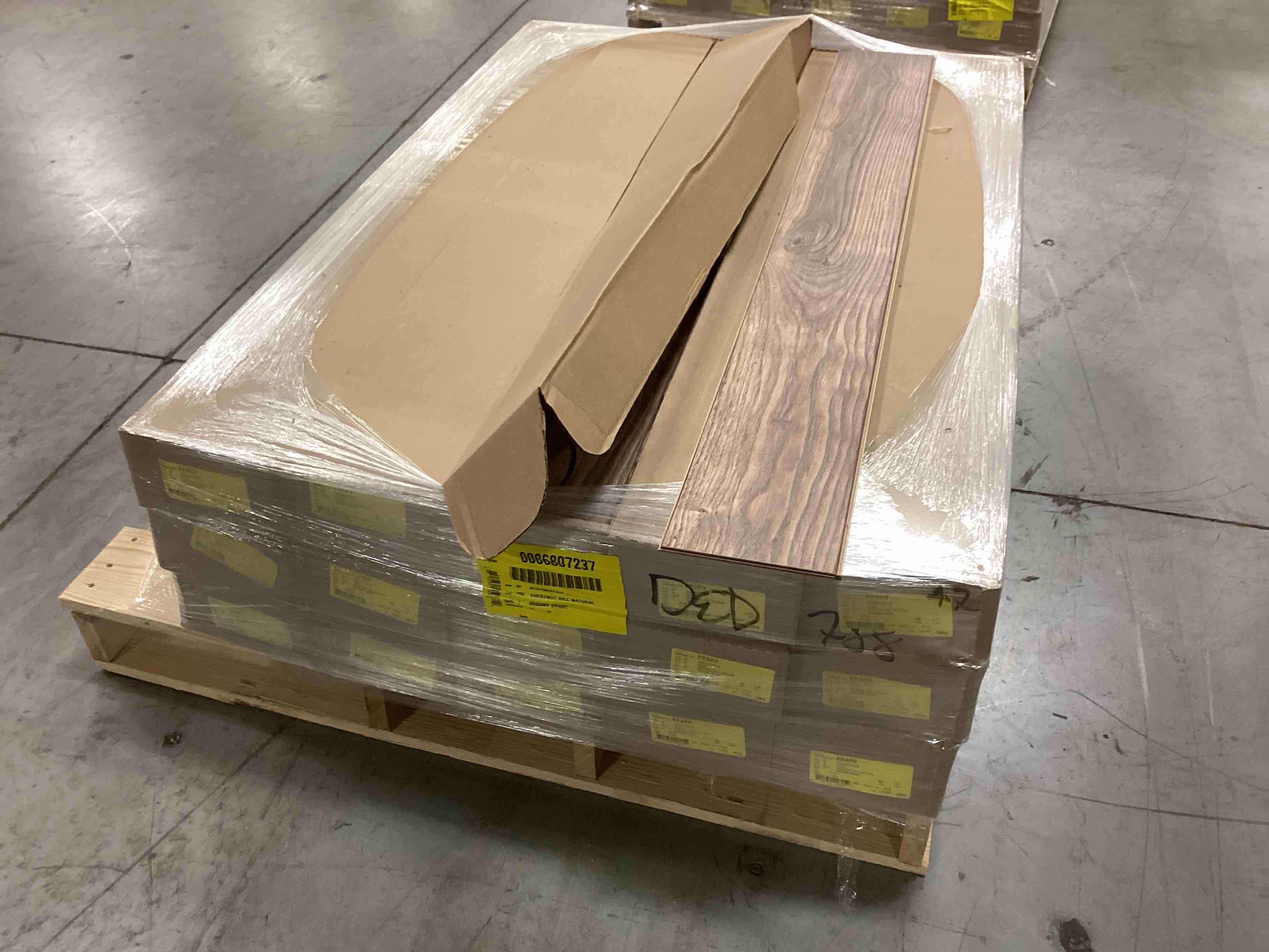 15 boxes of restoration, Chestnut Hill, natural engineered hardwood flooring, 261 ft.² your b.i.d. per square foot