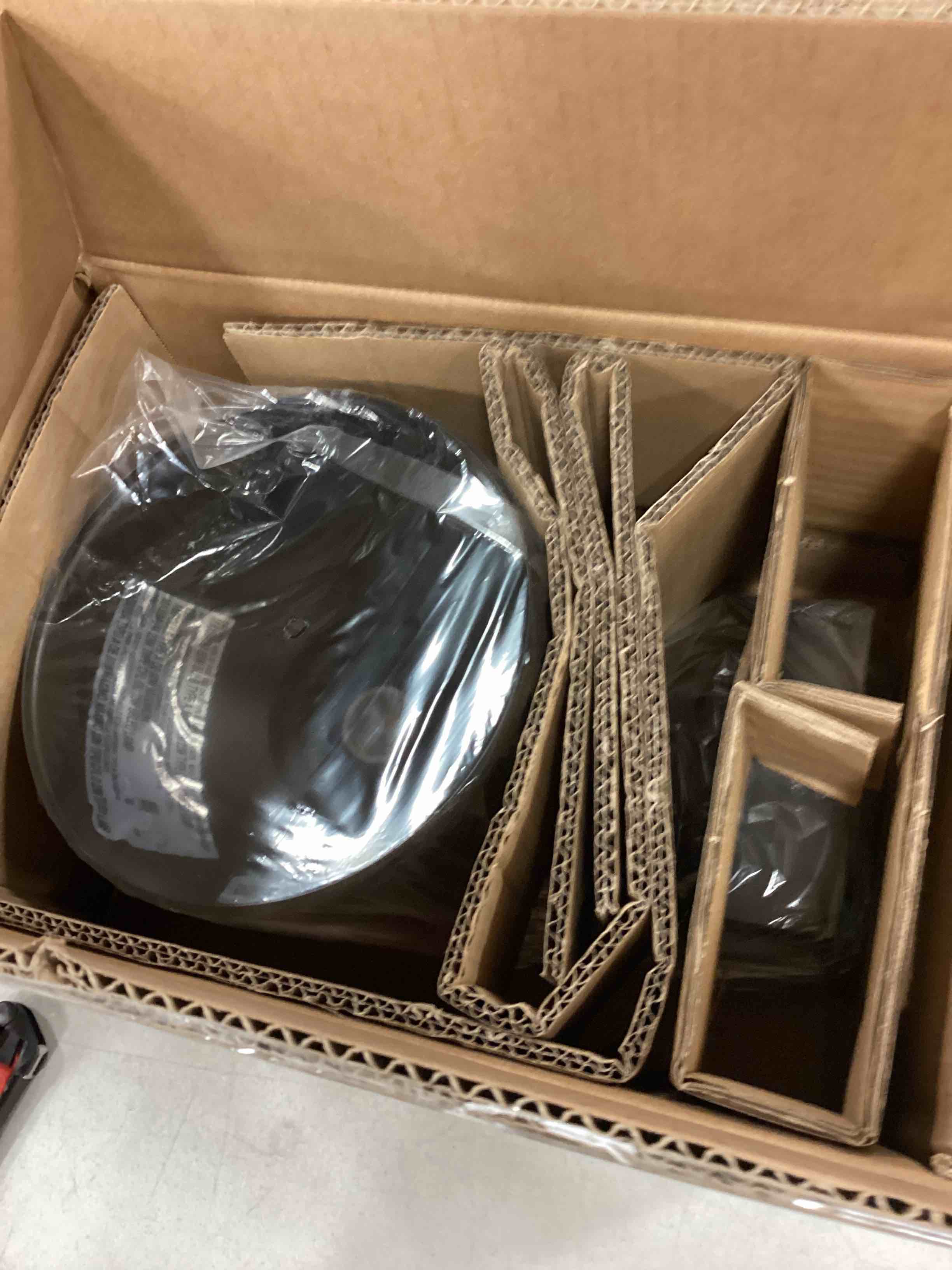 https://s3.amazonaws.com/lotting-images-prod/bidfta/GRN4799138_1693225055408.jpeg