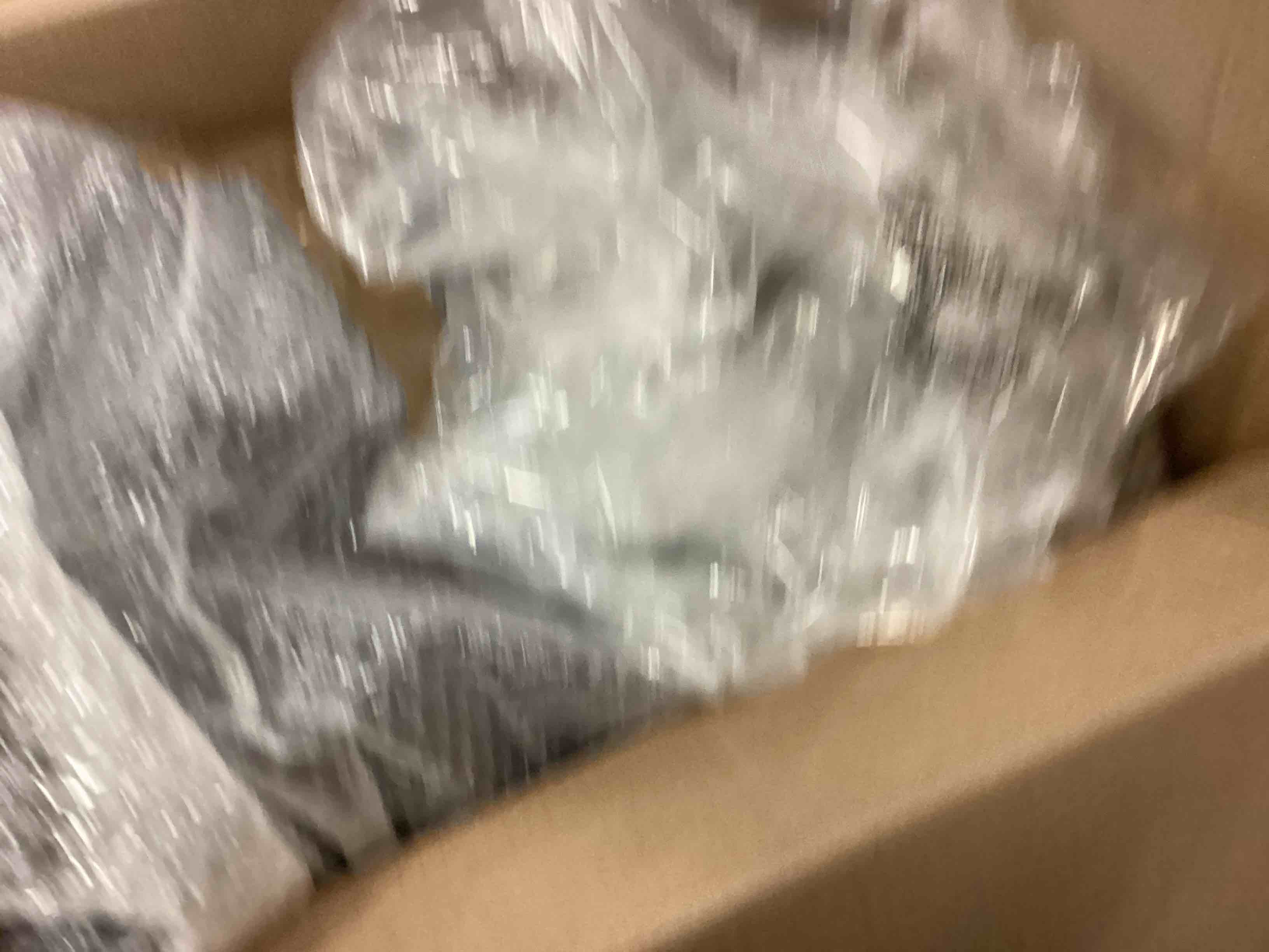 https://s3.amazonaws.com/lotting-images-prod/bidfta/GRN4799145_1693226871256.jpeg