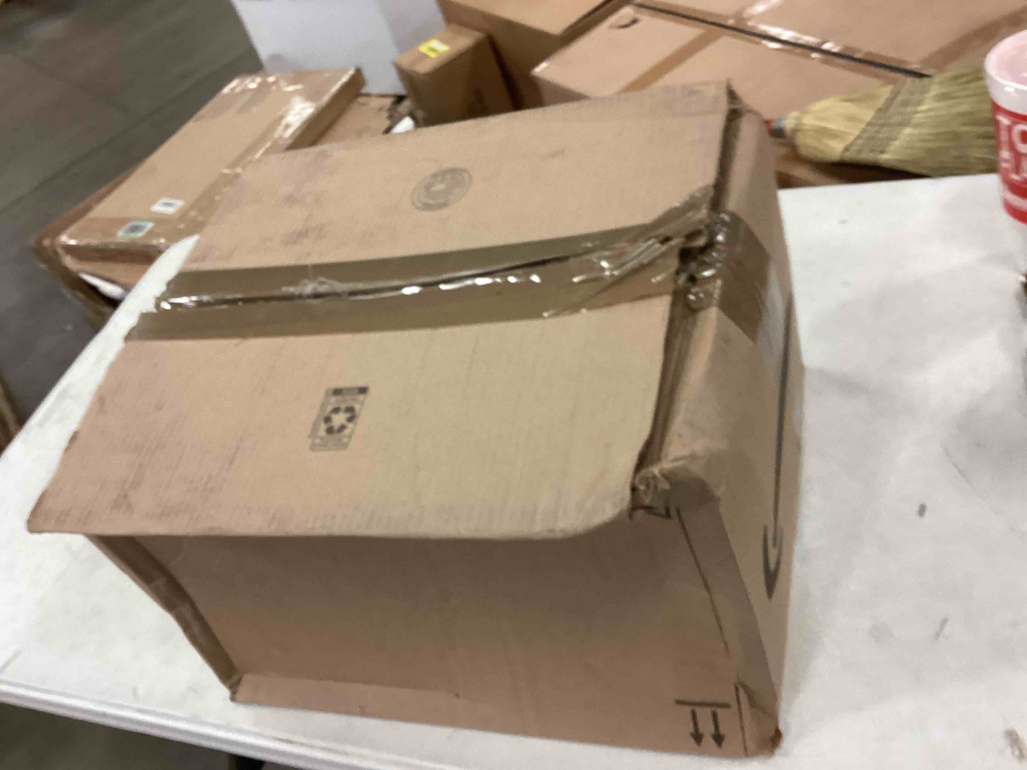 https://s3.amazonaws.com/lotting-images-prod/bidfta/GRN4799145_1693226880556.jpeg