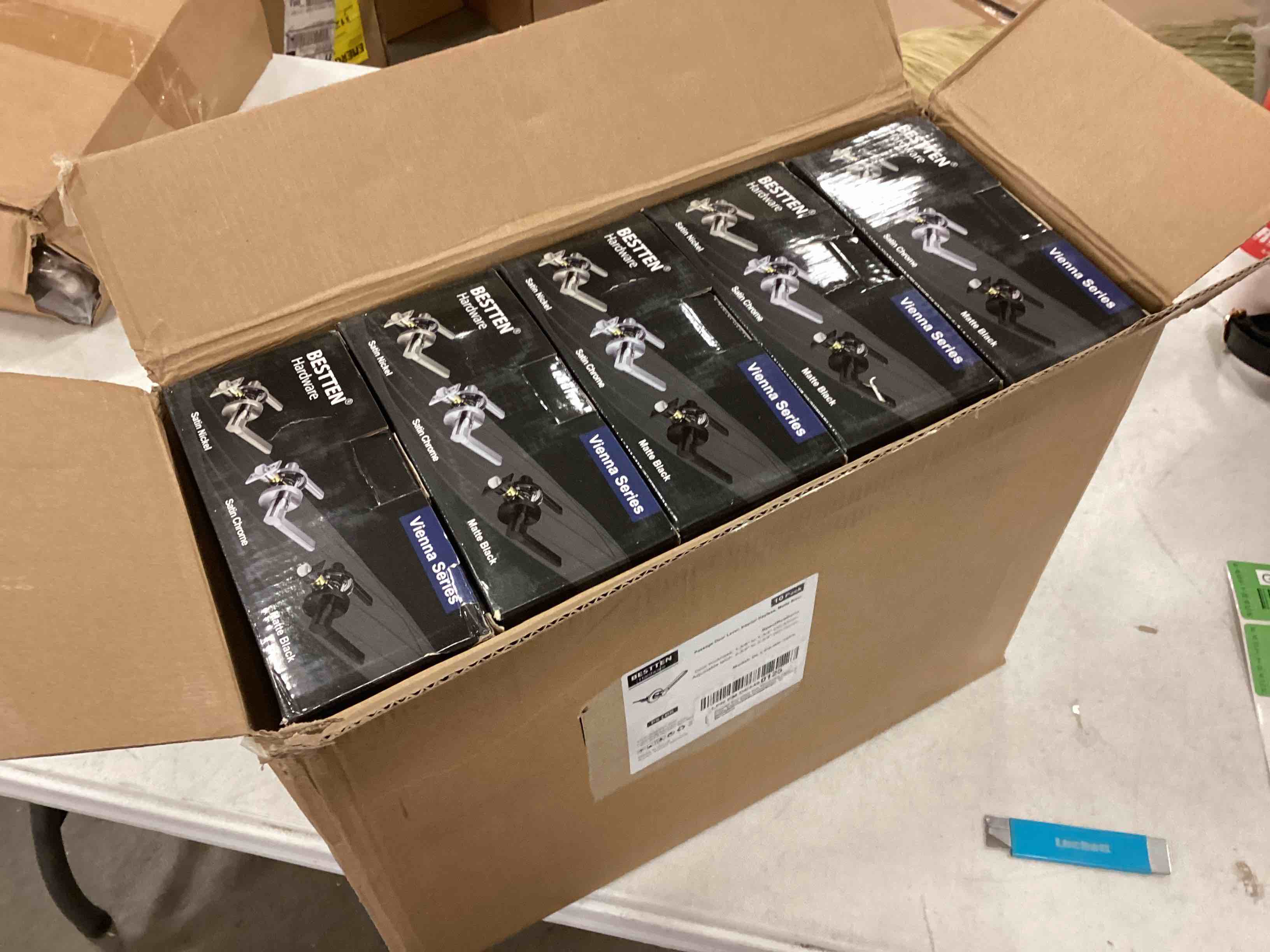 https://s3.amazonaws.com/lotting-images-prod/bidfta/GRN4799149_1693227594271.jpeg