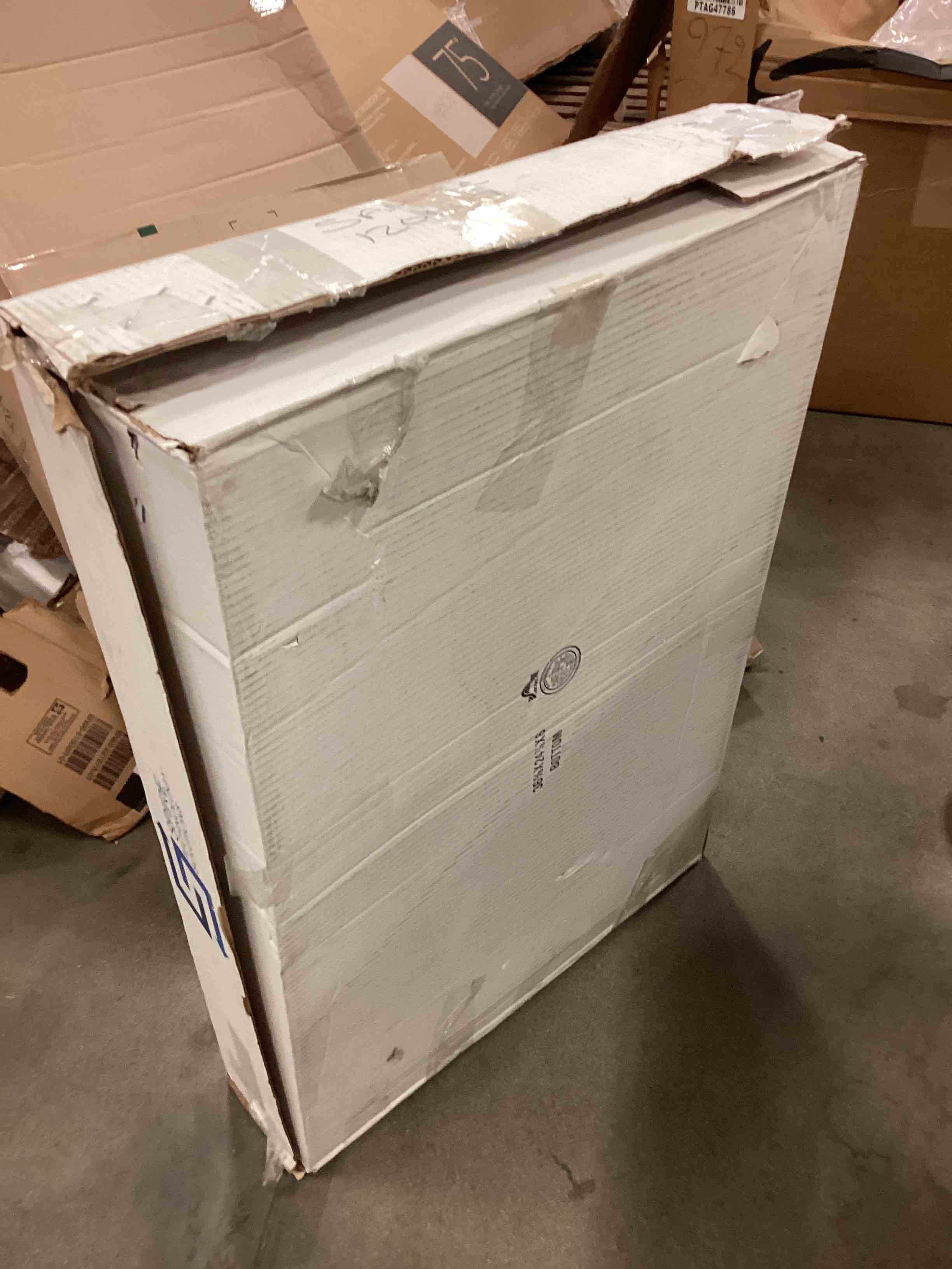 https://s3.amazonaws.com/lotting-images-prod/bidfta/GRN4799368_1693321177595.jpeg
