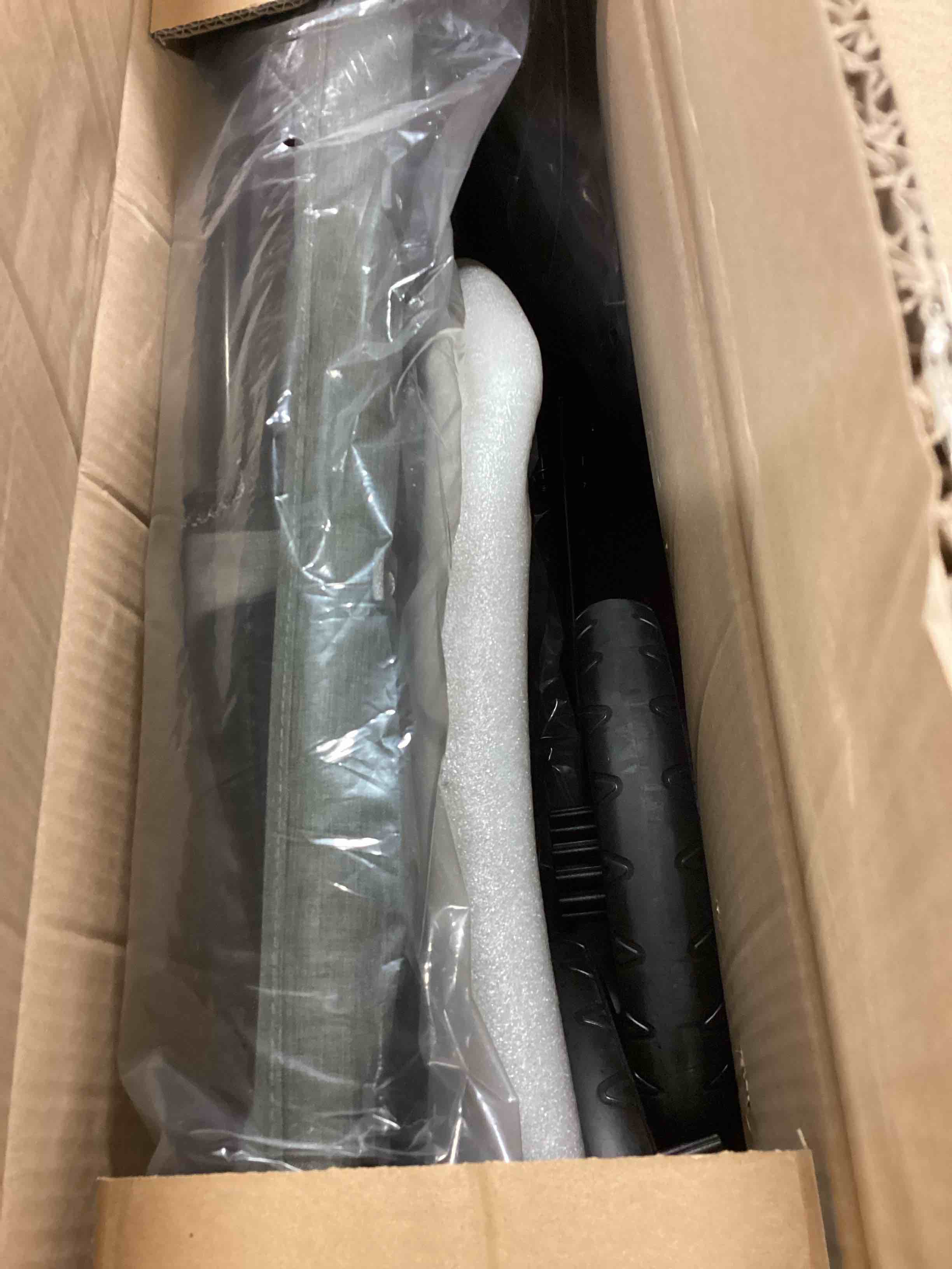 https://s3.amazonaws.com/lotting-images-prod/bidfta/GRN4799405_1693228477386.jpeg