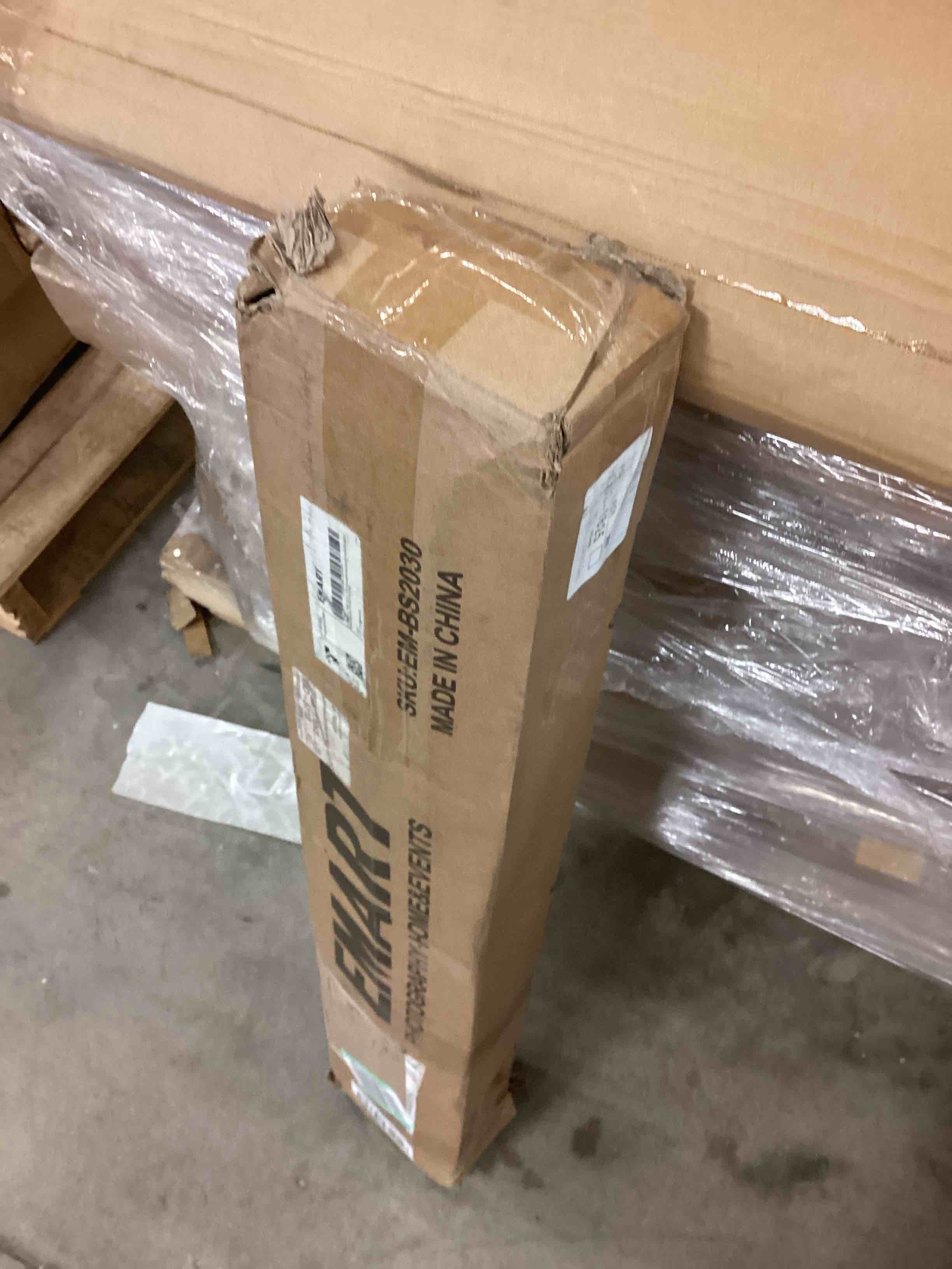 https://s3.amazonaws.com/lotting-images-prod/bidfta/GRN4800190_1694618121944.jpeg