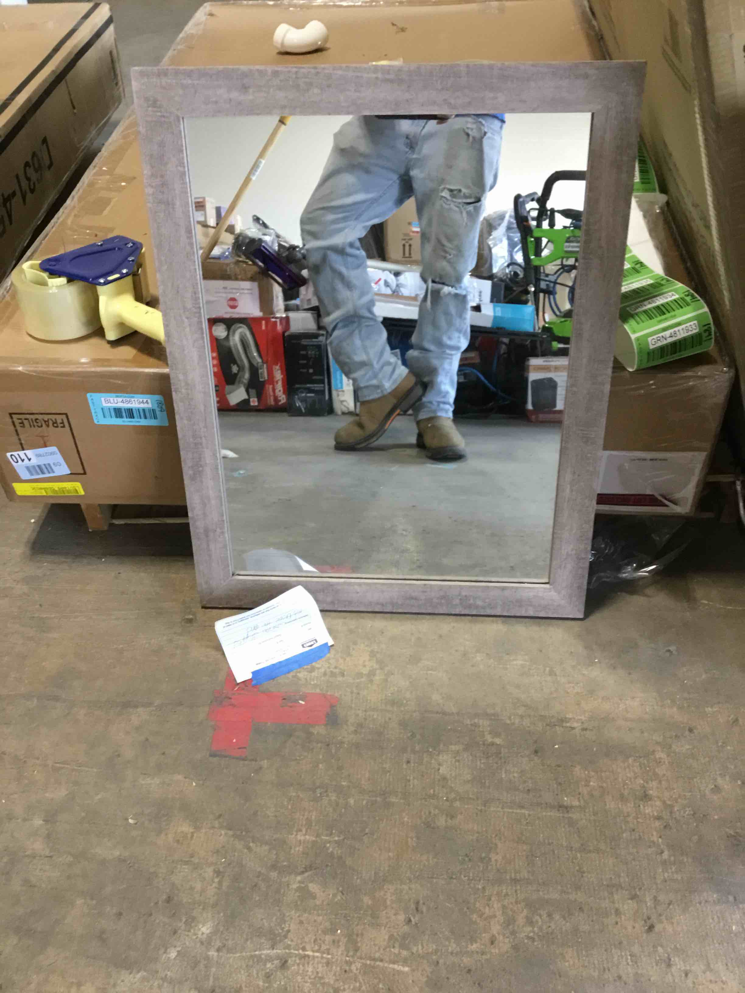 https://s3.amazonaws.com/lotting-images-prod/bidfta/GRN4811952_1686252270255.jpeg