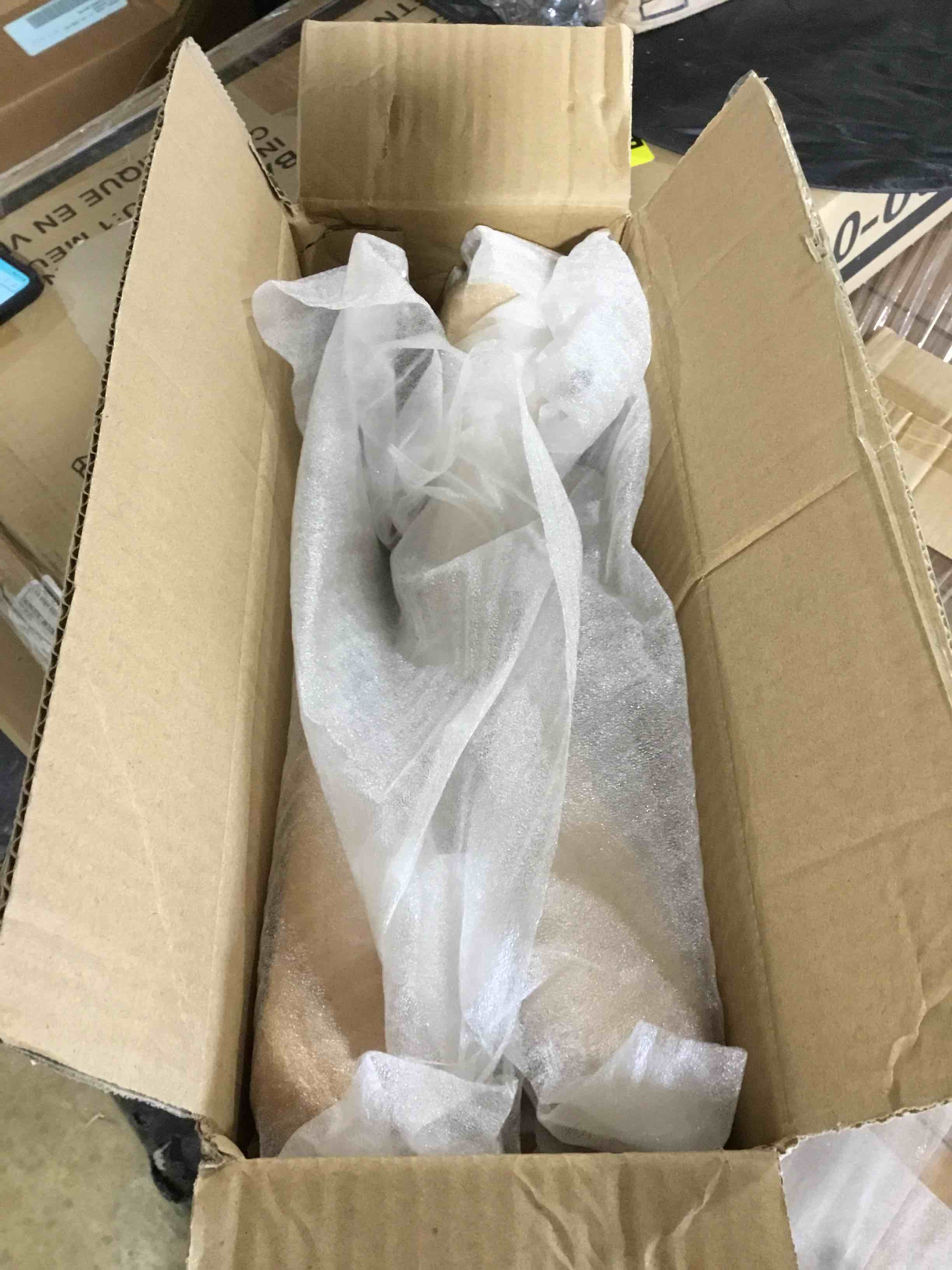 https://s3.amazonaws.com/lotting-images-prod/bidfta/GRN4811971_1686753845656.jpeg