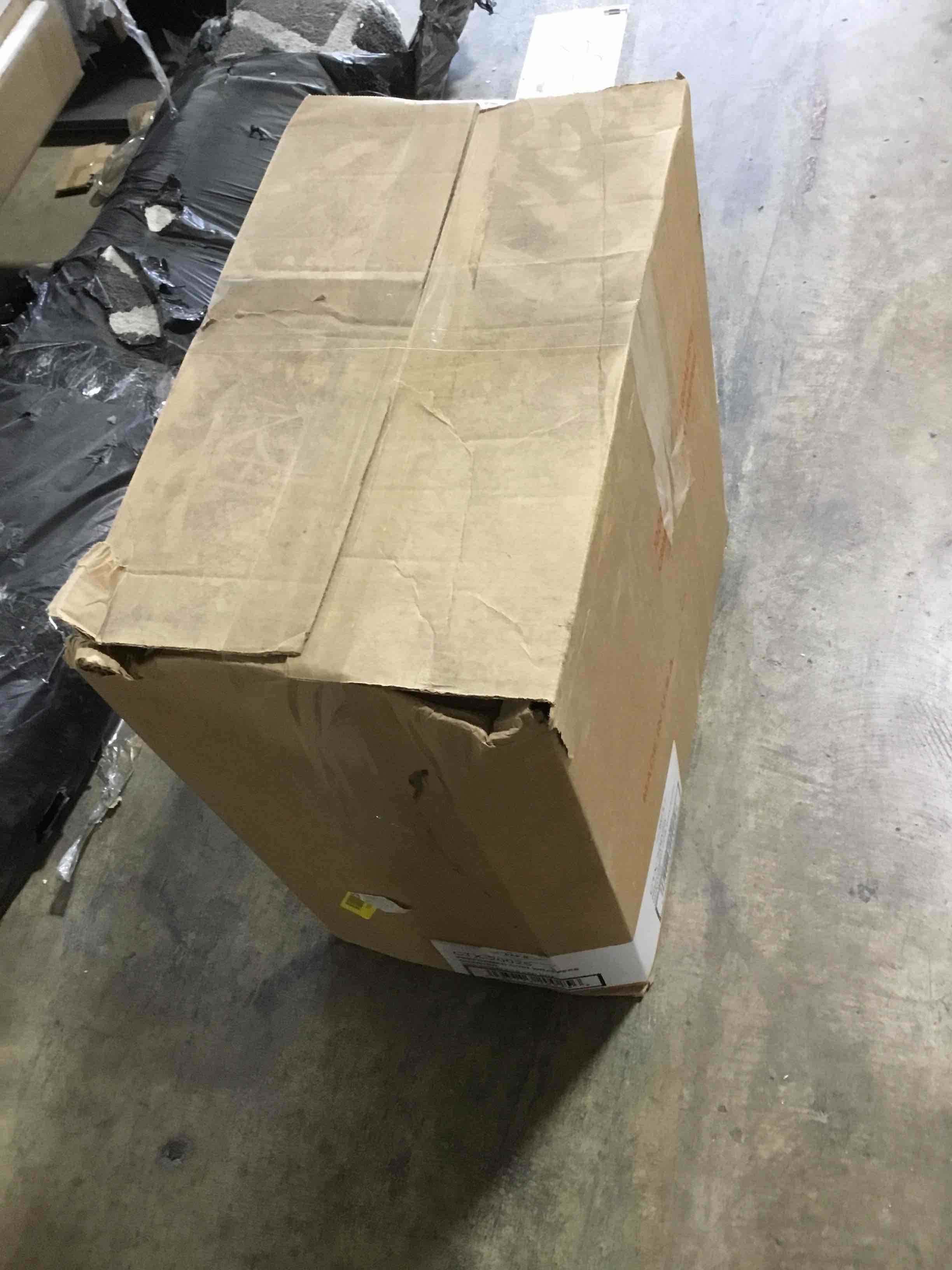 https://s3.amazonaws.com/lotting-images-prod/bidfta/GRN4811973_1686754268822.jpeg