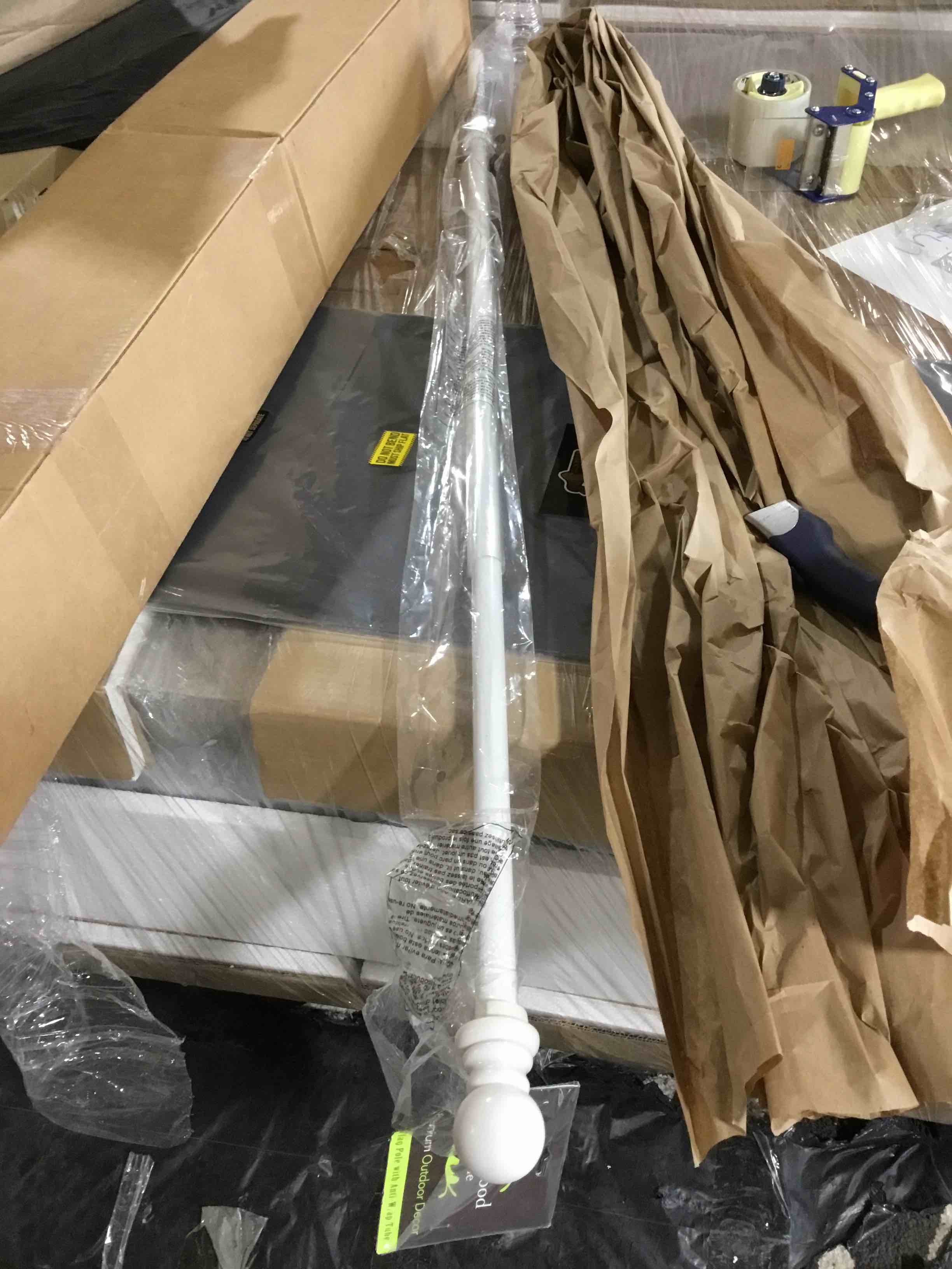 https://s3.amazonaws.com/lotting-images-prod/bidfta/GRN4811991_1686762395265.jpeg