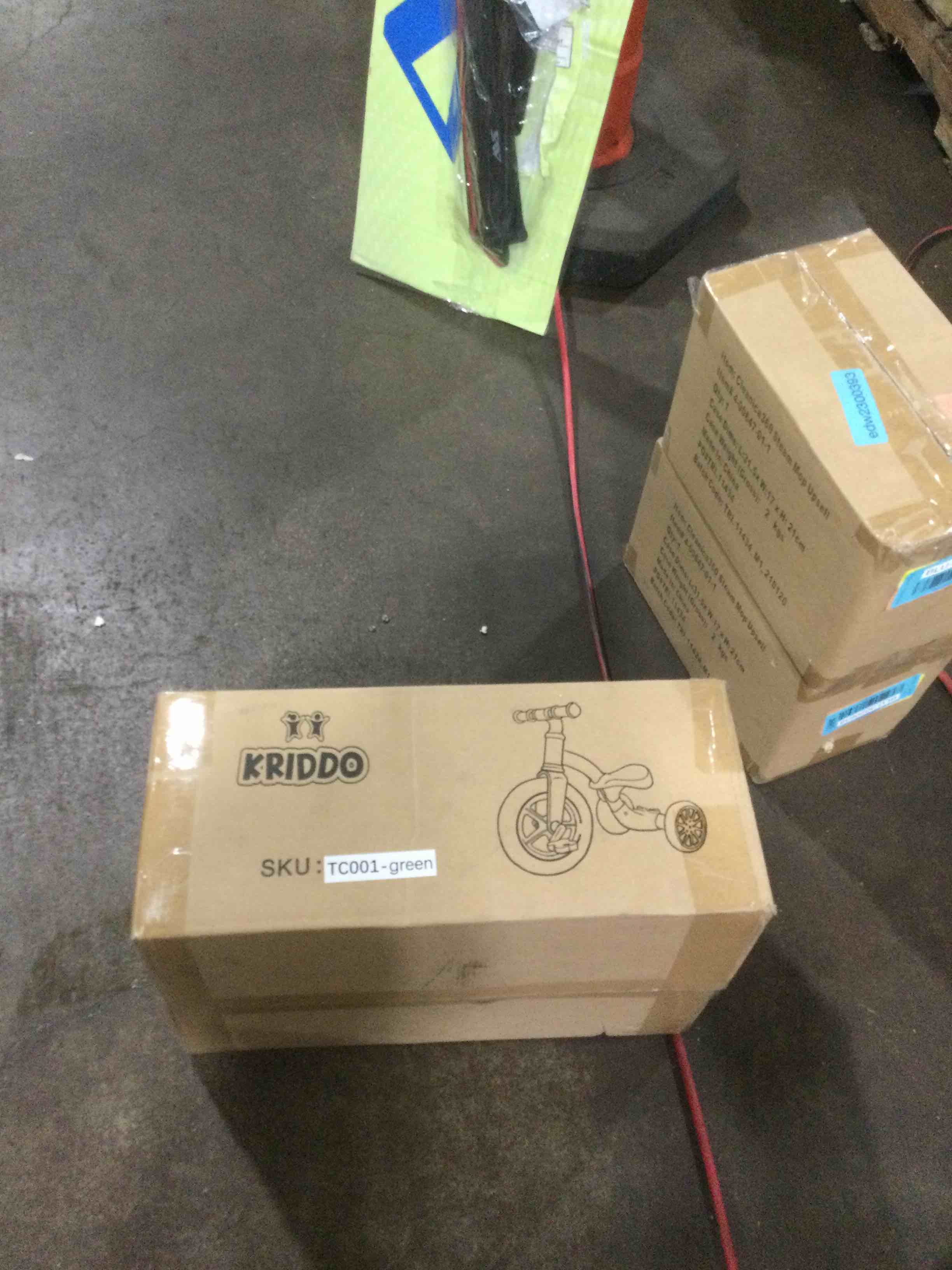 https://s3.amazonaws.com/lotting-images-prod/bidfta/GRN4813367_1690470562199.jpeg