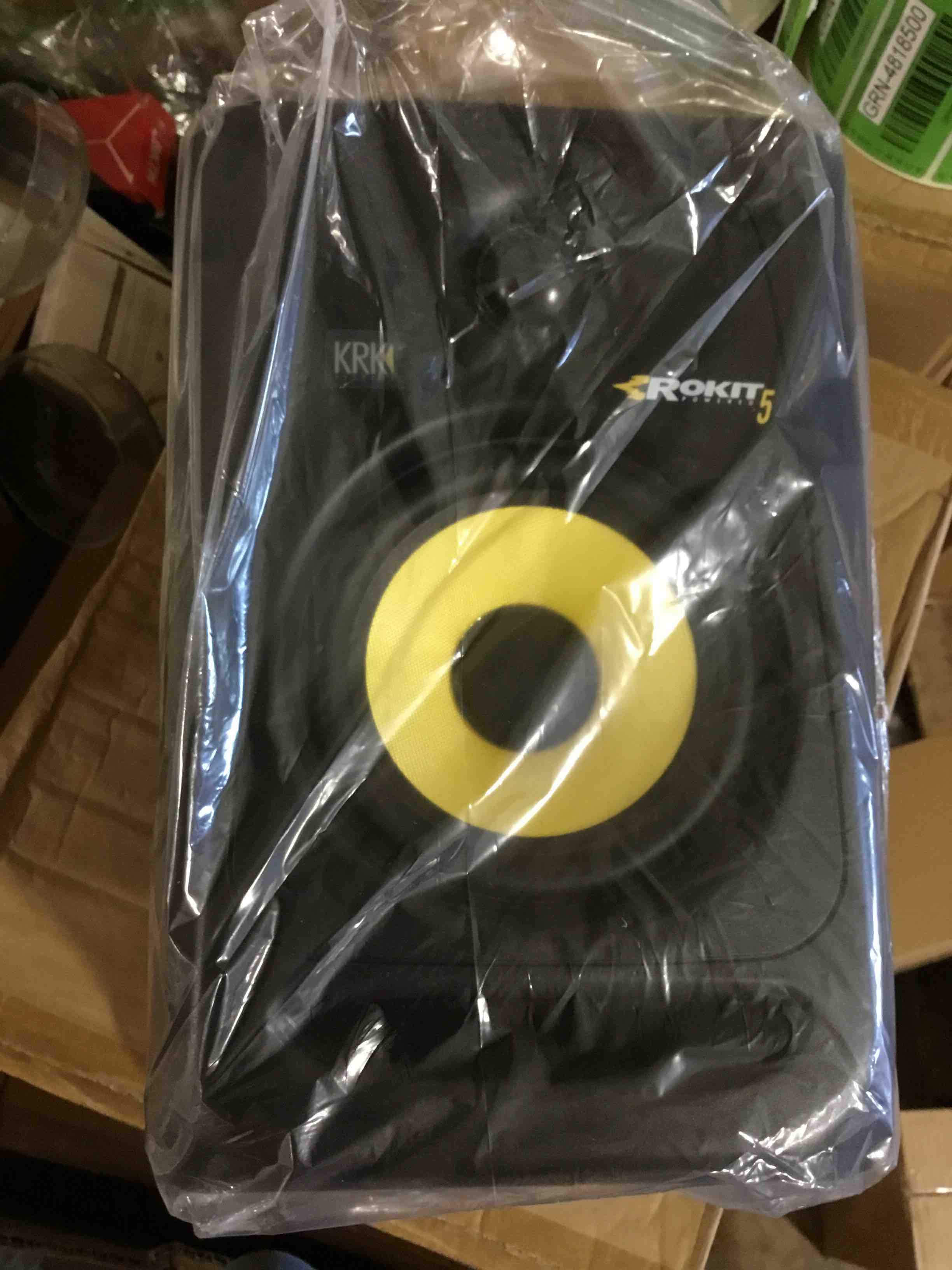 https://s3.amazonaws.com/lotting-images-prod/bidfta/GRN4818487_1693591809040.jpeg