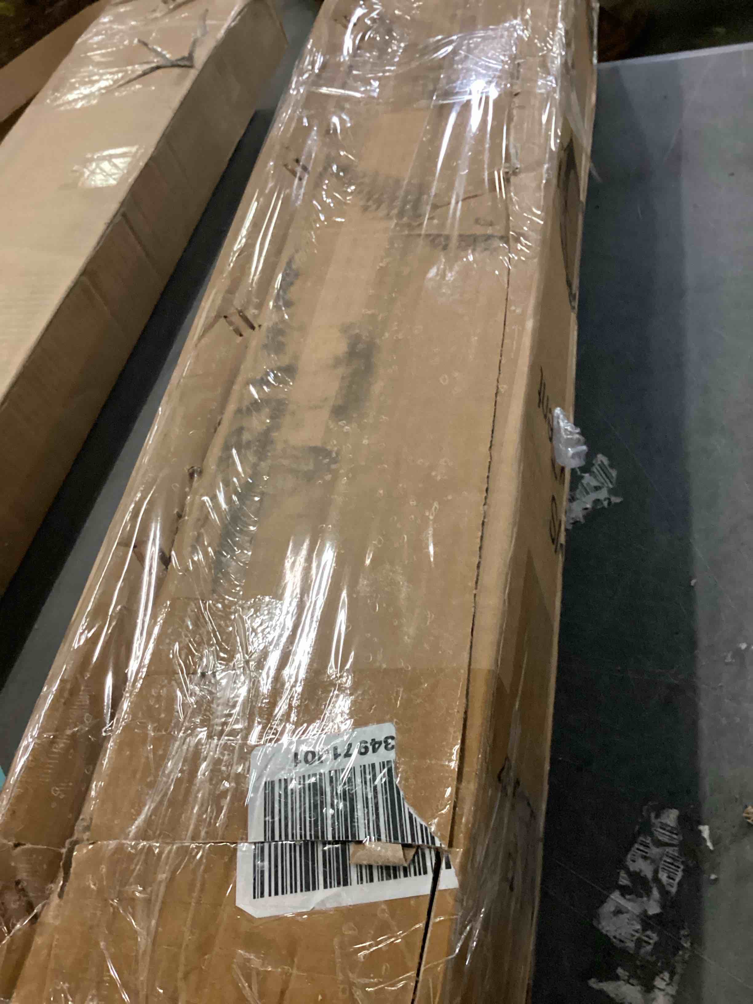 https://s3.amazonaws.com/lotting-images-prod/bidfta/GRN4820111_1723461356725.jpeg