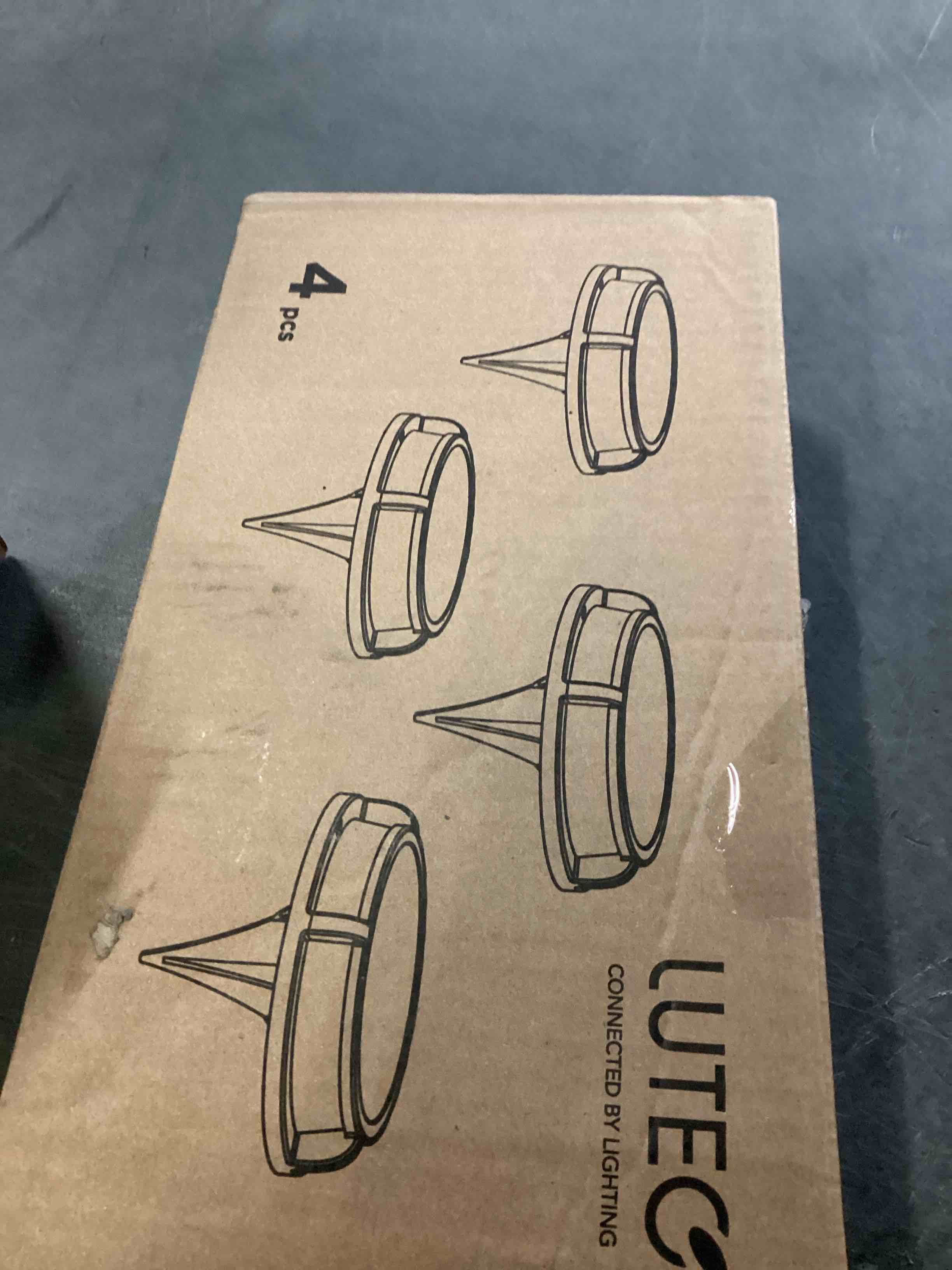 https://s3.amazonaws.com/lotting-images-prod/bidfta/GRN4820981_1724082588450.jpeg
