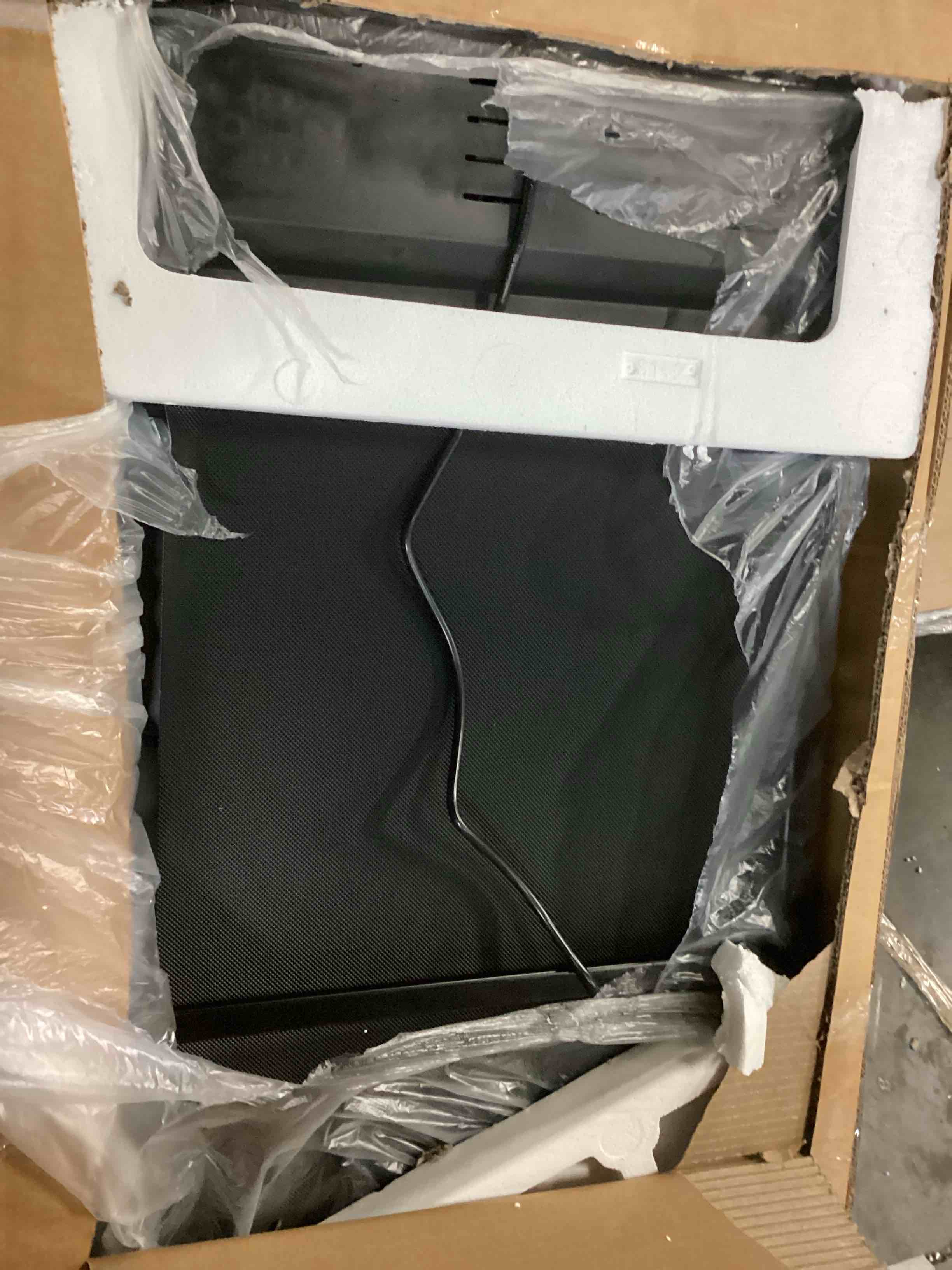 https://s3.amazonaws.com/lotting-images-prod/bidfta/GRN4821461_1722266813961.jpeg