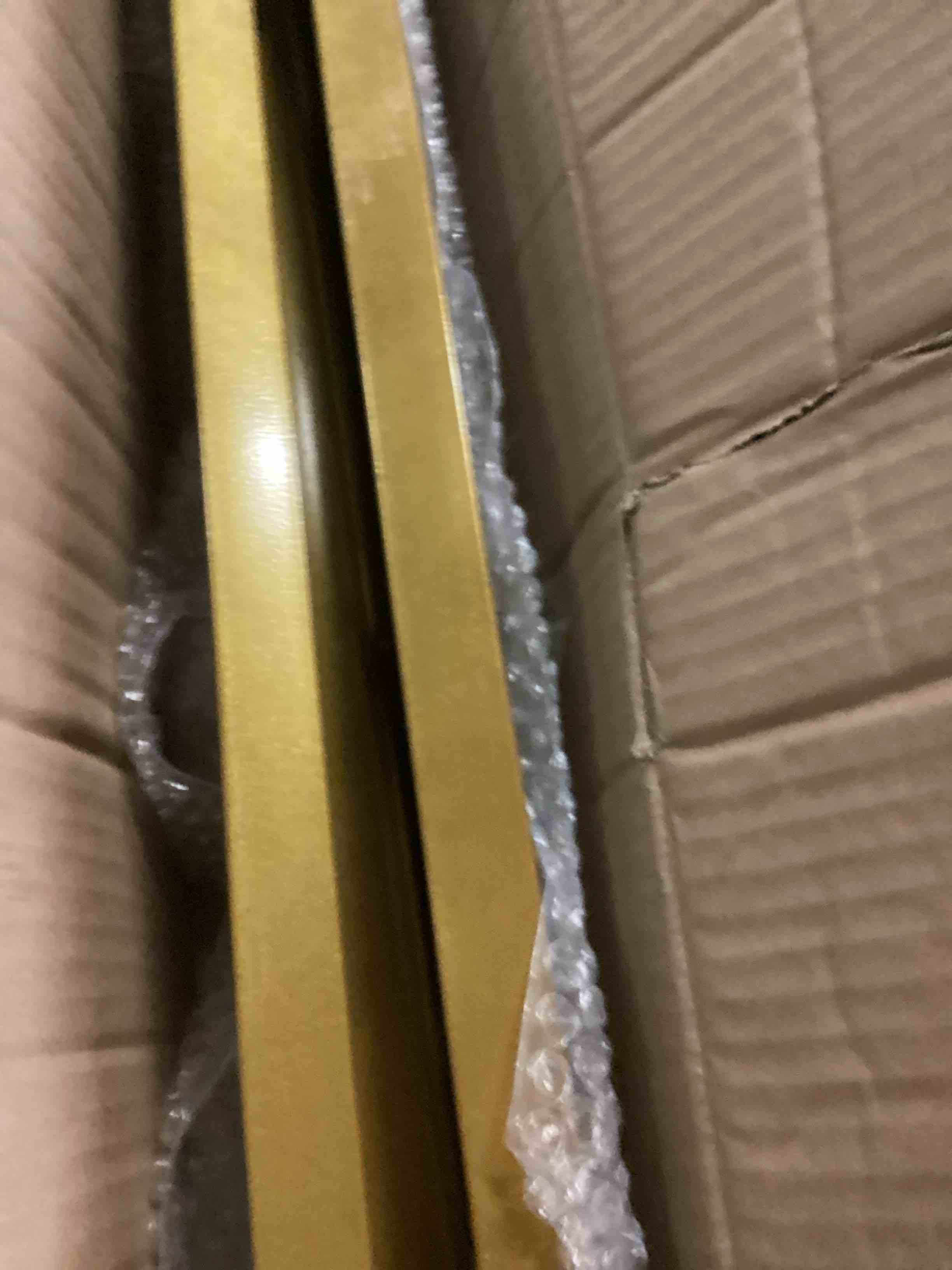 https://s3.amazonaws.com/lotting-images-prod/bidfta/GRN4821469_1722265558404.jpeg