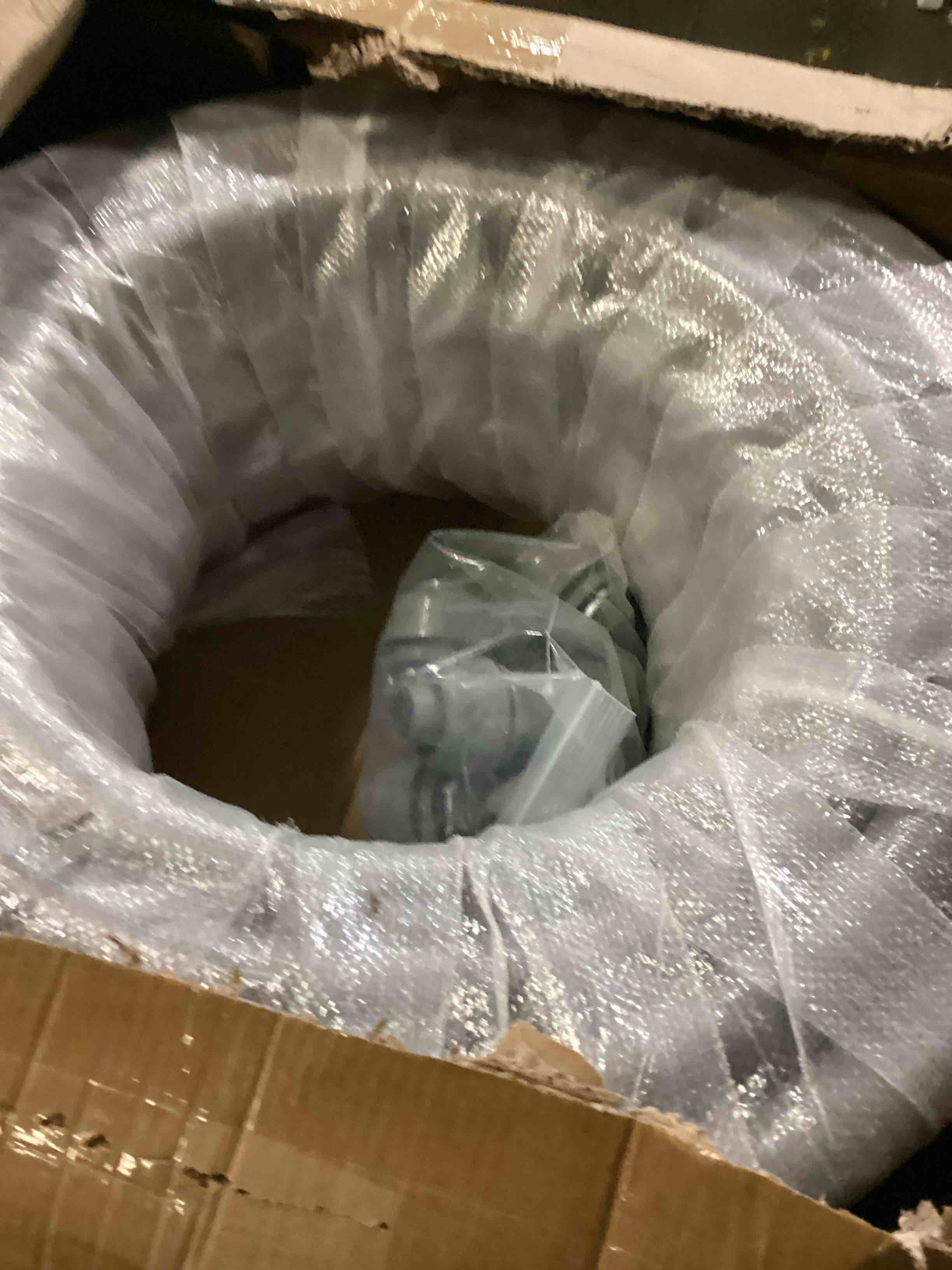 https://s3.amazonaws.com/lotting-images-prod/bidfta/GRN4821632_1722351987478.jpeg