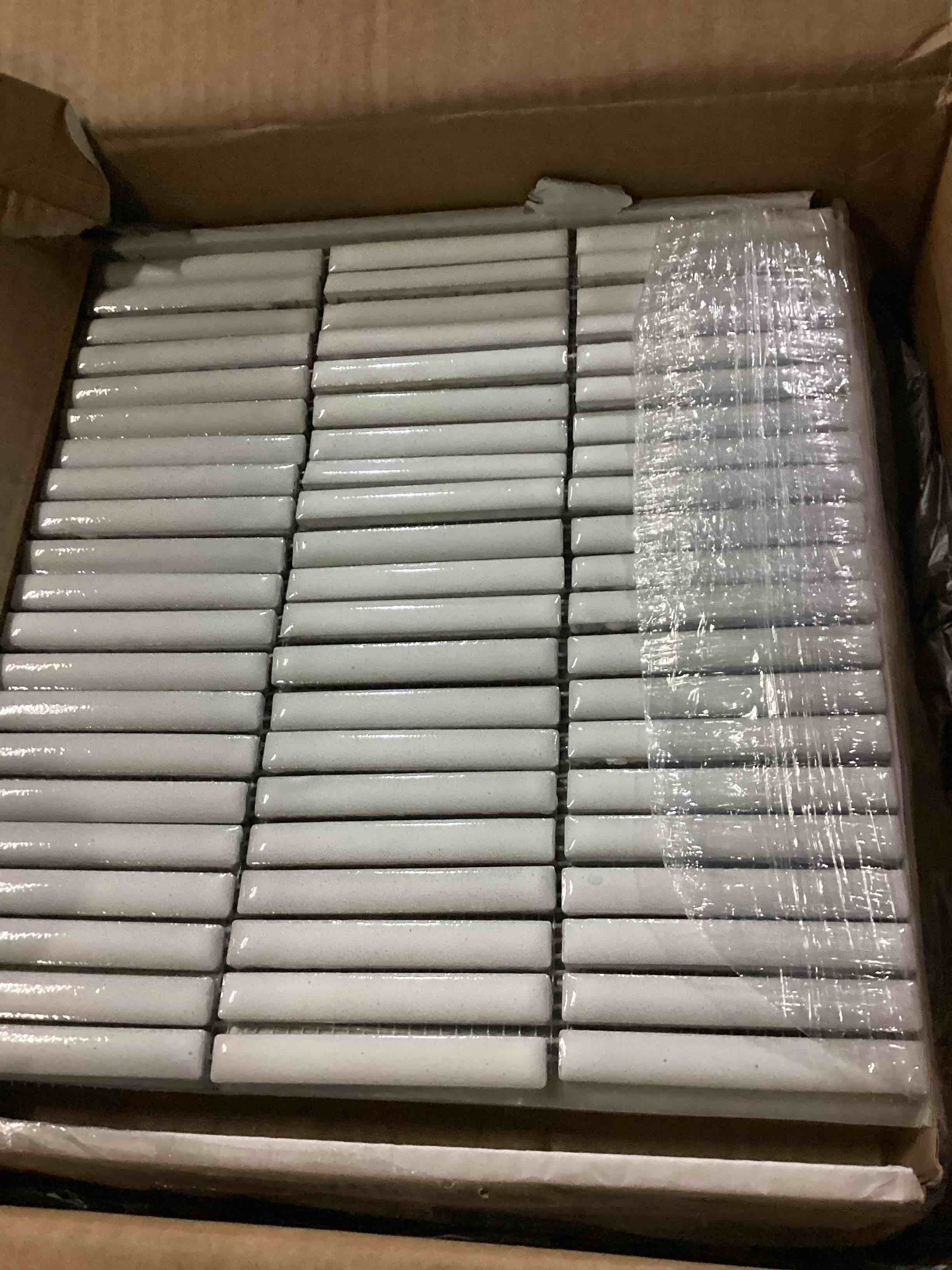 https://s3.amazonaws.com/lotting-images-prod/bidfta/GRN4823812_1720535757457.jpeg