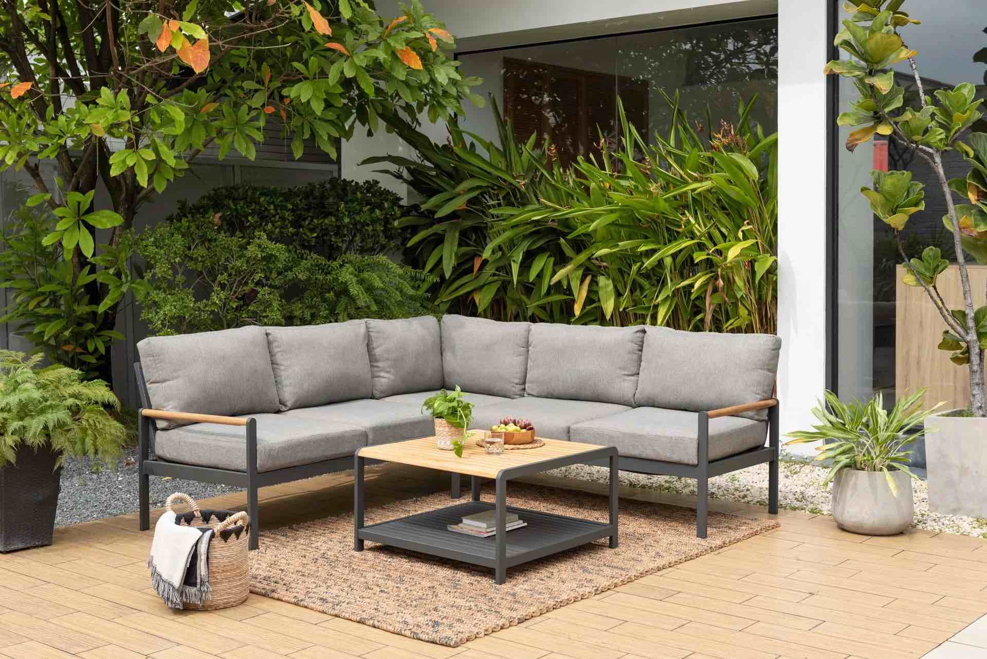 Amber Corner Teak Coffee Set - 5 Seats