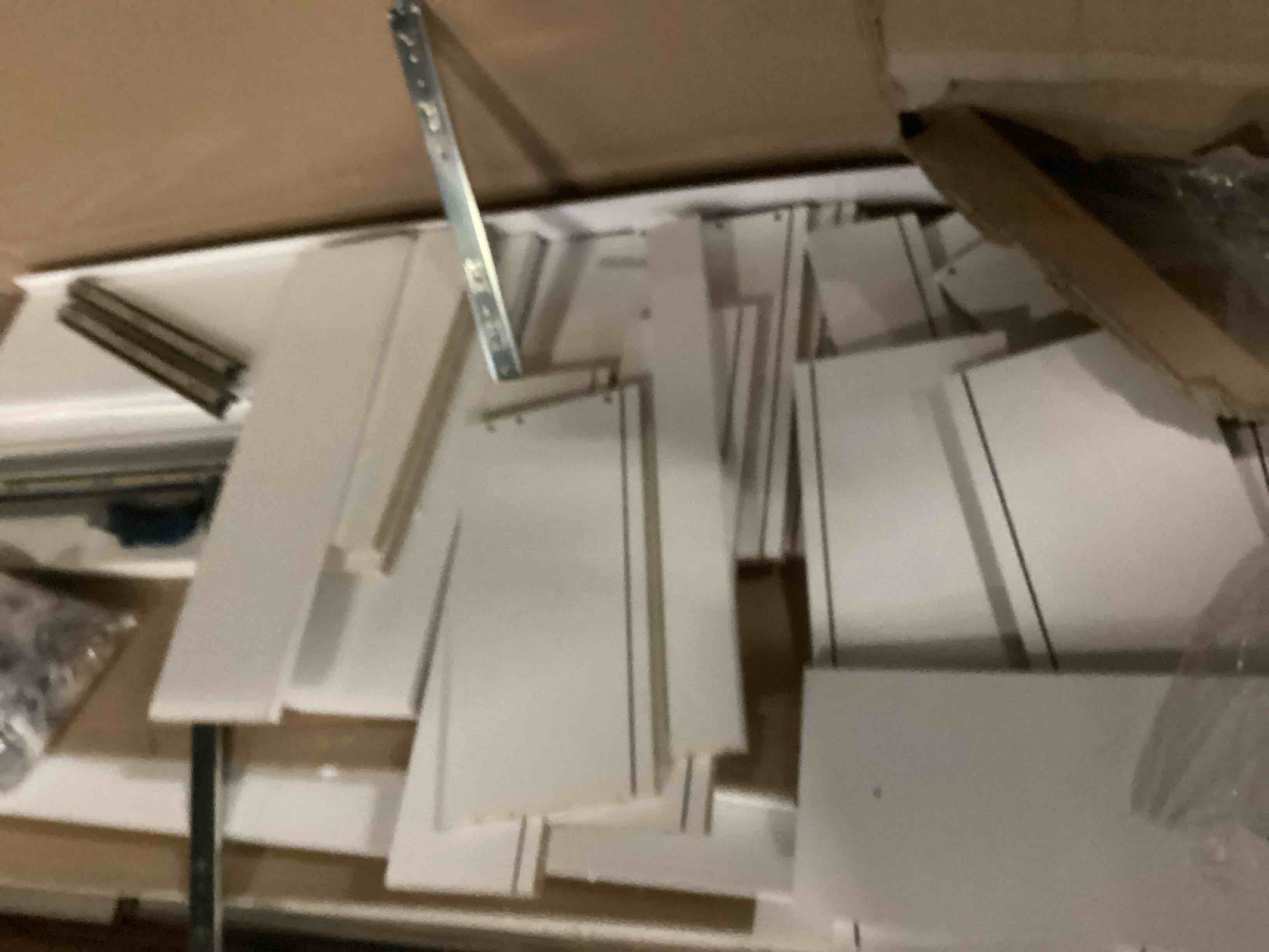 https://s3.amazonaws.com/lotting-images-prod/bidfta/GRN4824074_1720717574802.jpeg