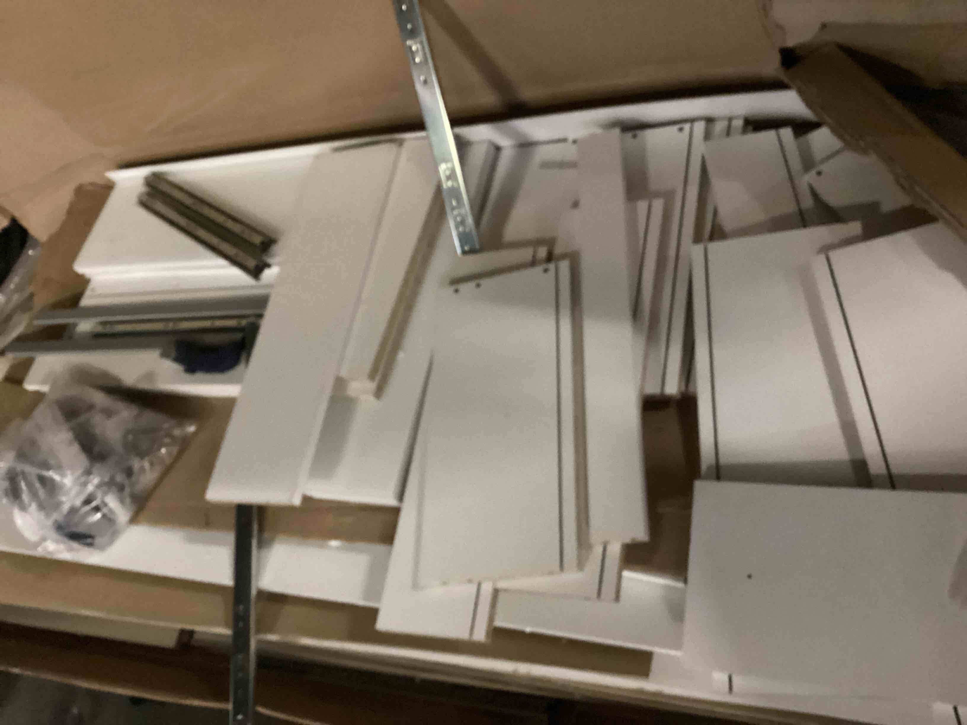 https://s3.amazonaws.com/lotting-images-prod/bidfta/GRN4824074_1720717576108.jpeg
