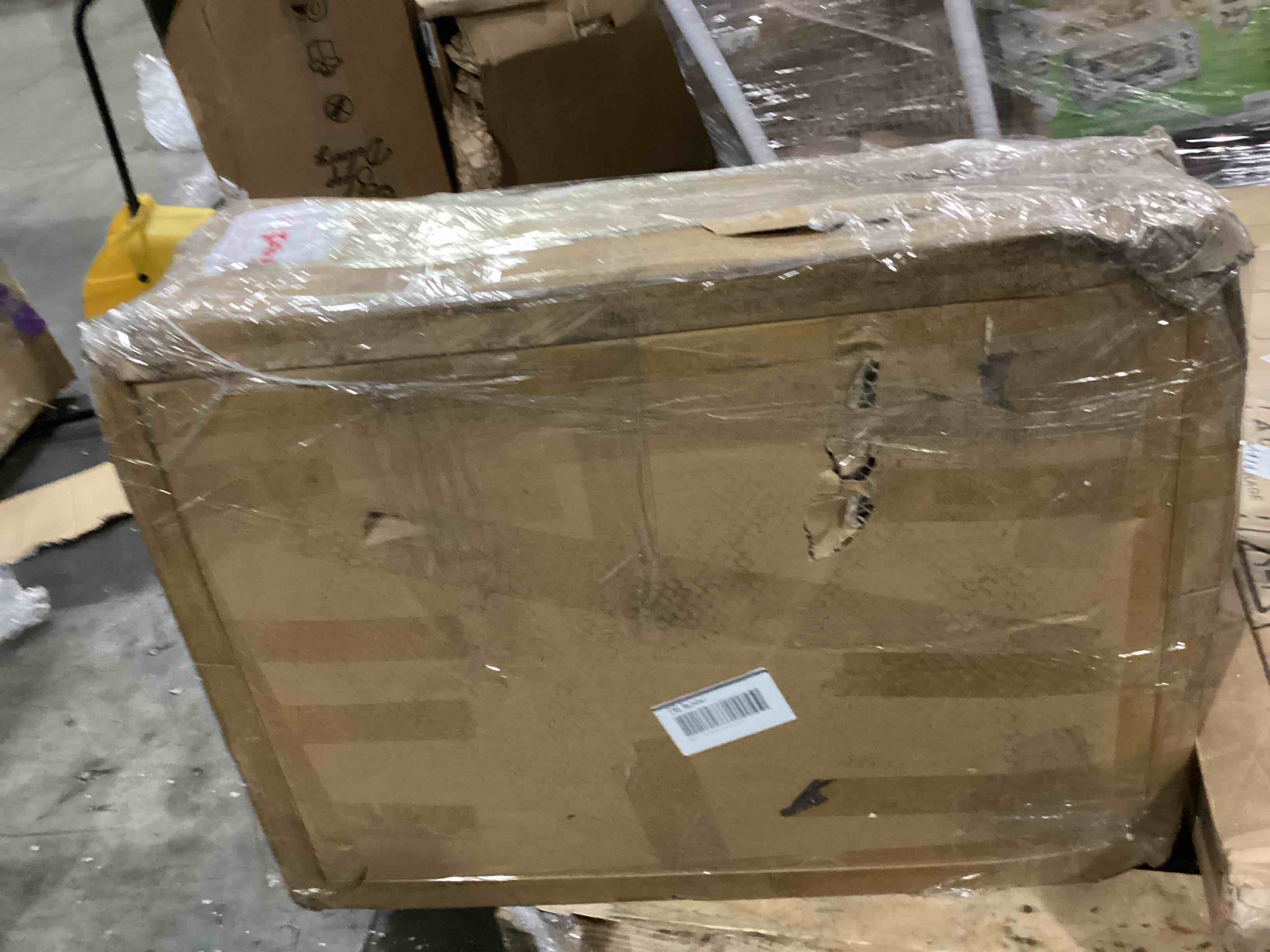 https://s3.amazonaws.com/lotting-images-prod/bidfta/GRN4824673_1721404114519.jpeg