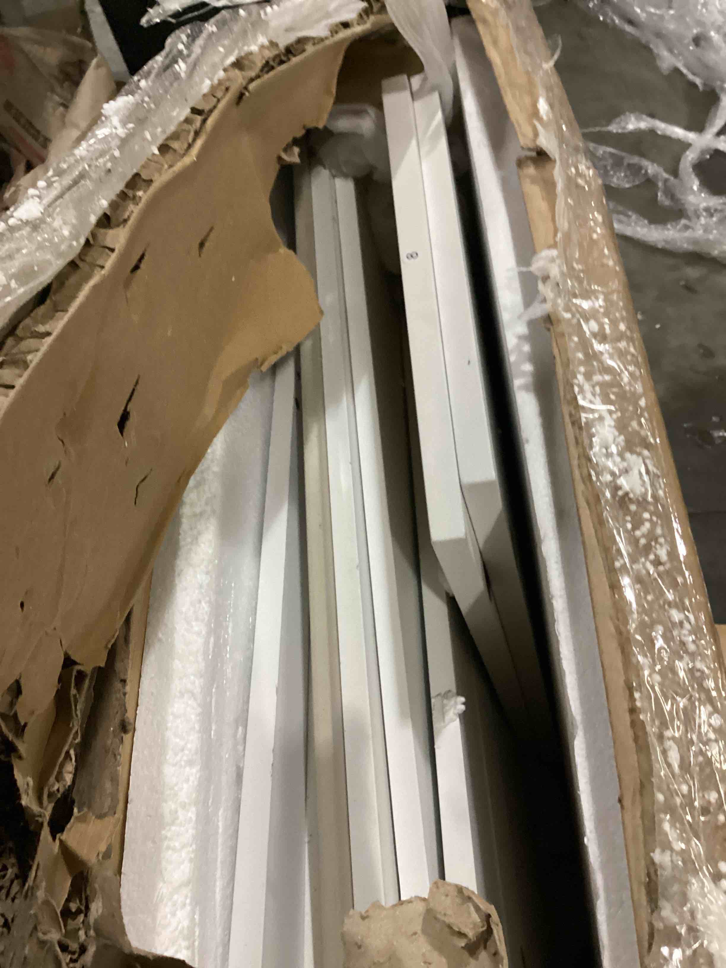 https://s3.amazonaws.com/lotting-images-prod/bidfta/GRN4824673_1721404157496.jpeg